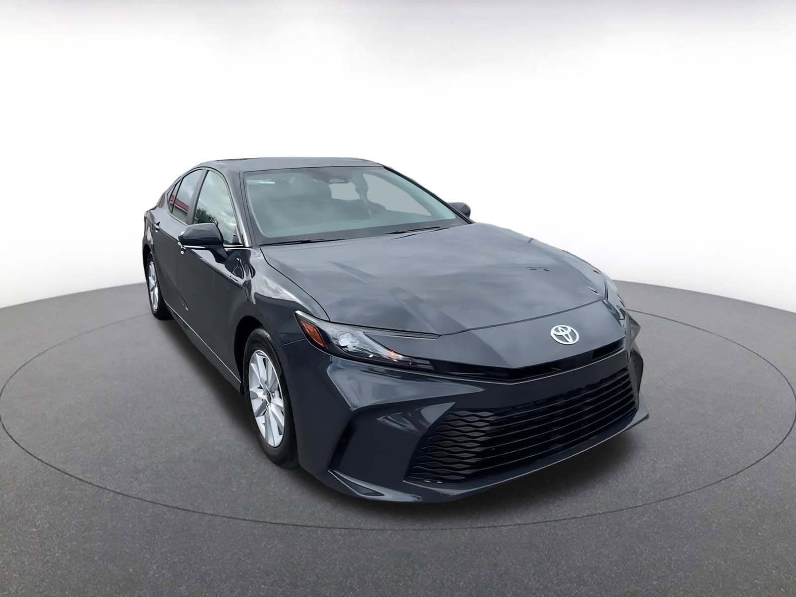 Thumbnail: 2025 Toyota Camry - 3