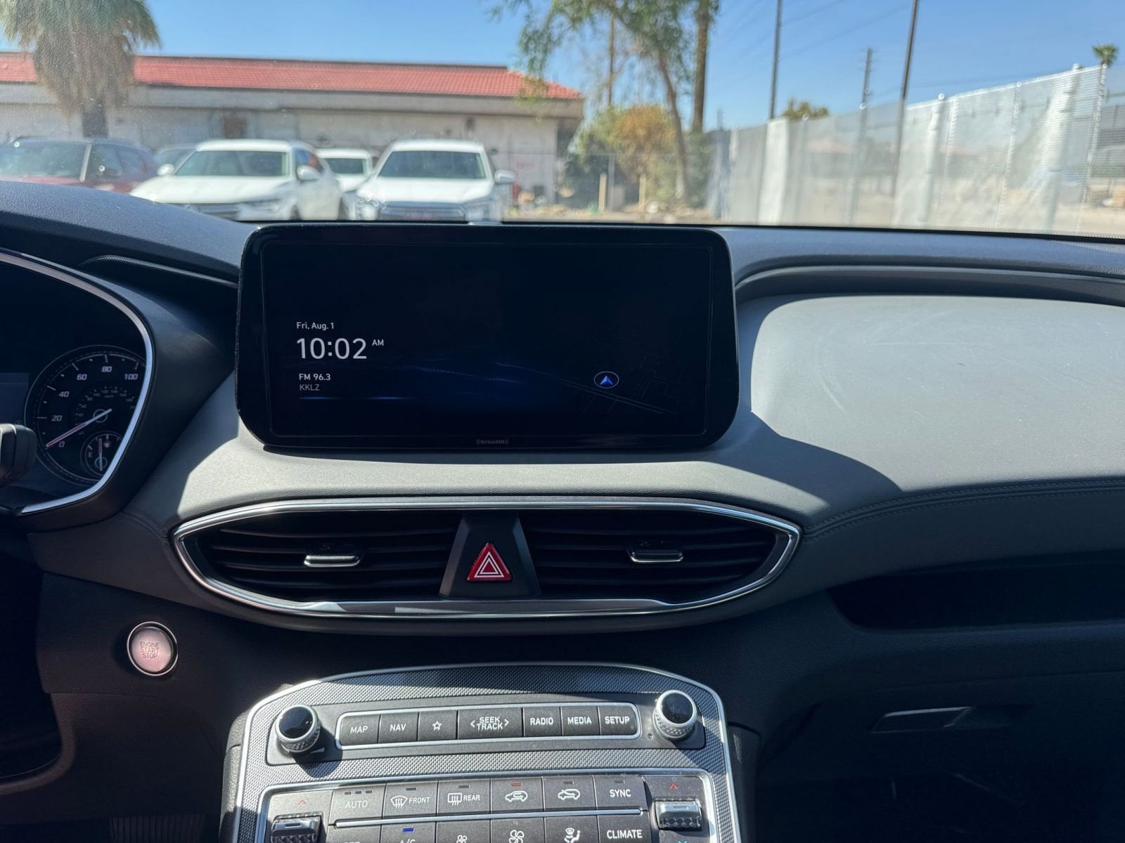 Thumbnail: 2023 Hyundai Santa Fe - 18