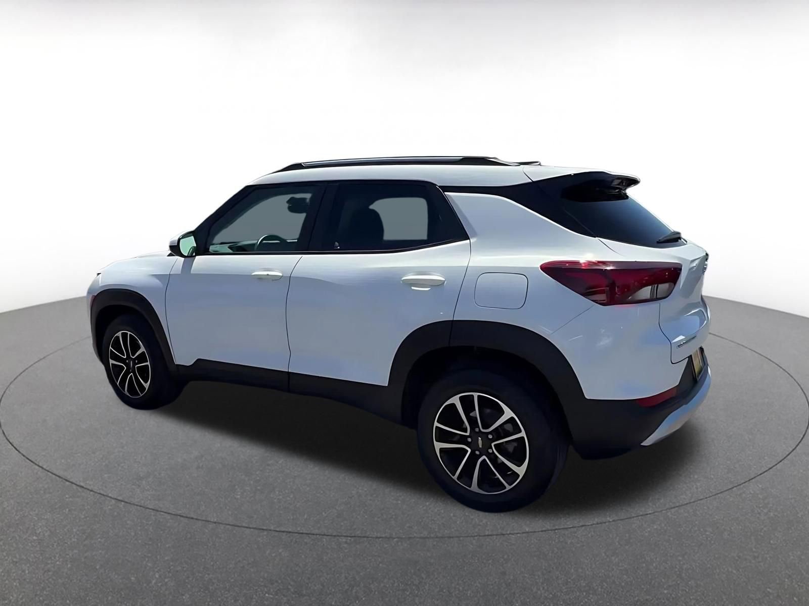 Thumbnail: 2025 Chevrolet TrailBlazer - 10