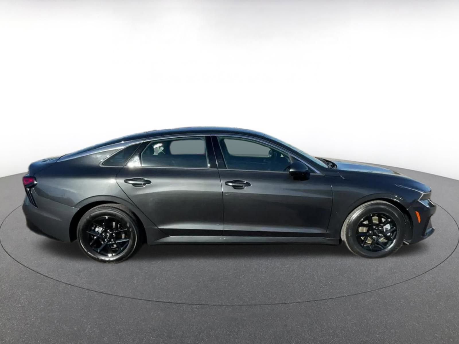 Thumbnail: 2025 Kia K5 - 16