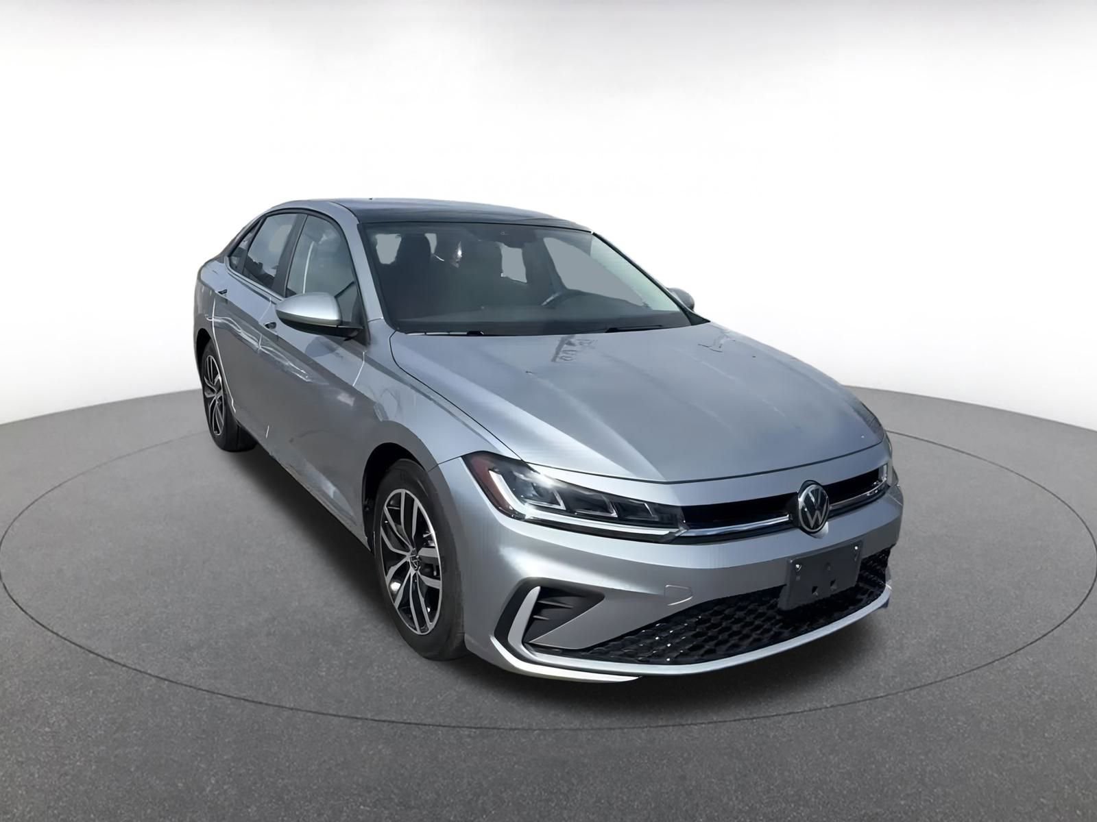 Thumbnail: 2025 Volkswagen Jetta - 3