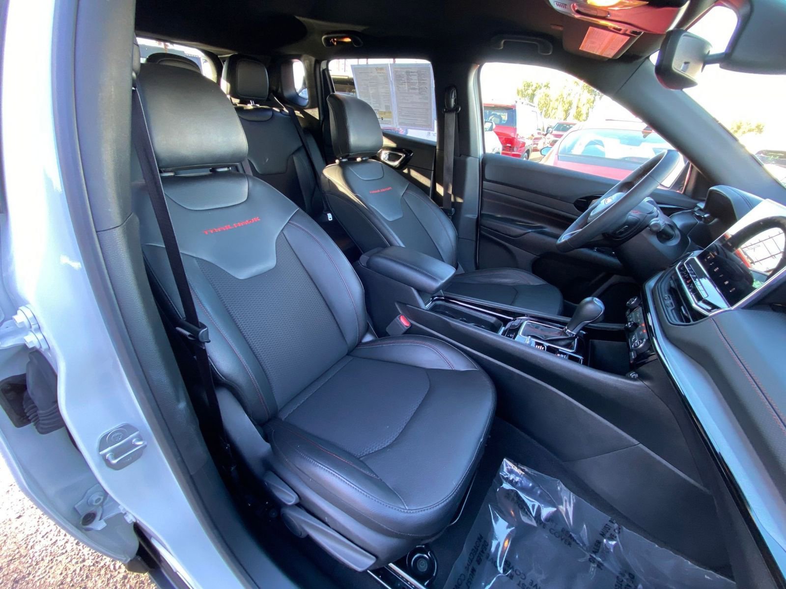 Thumbnail: 2025 Jeep Compass - 25