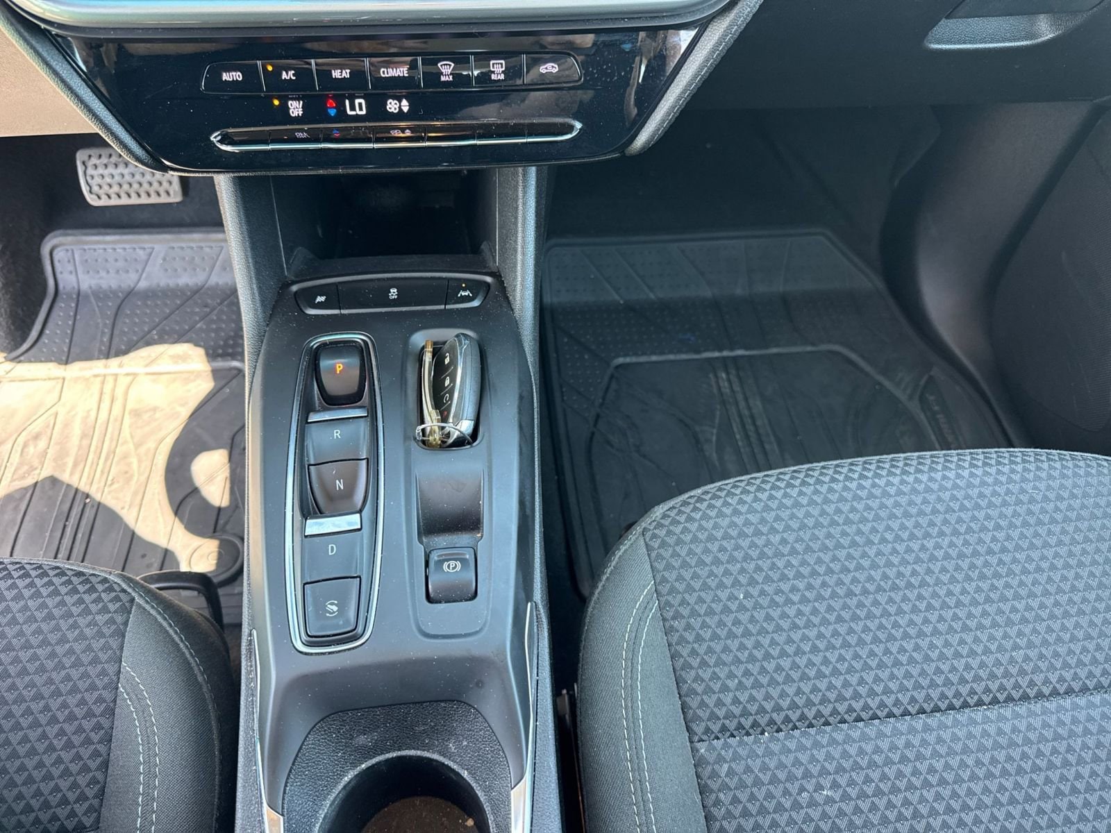 Thumbnail: 2023 Chevrolet Bolt EV - 9