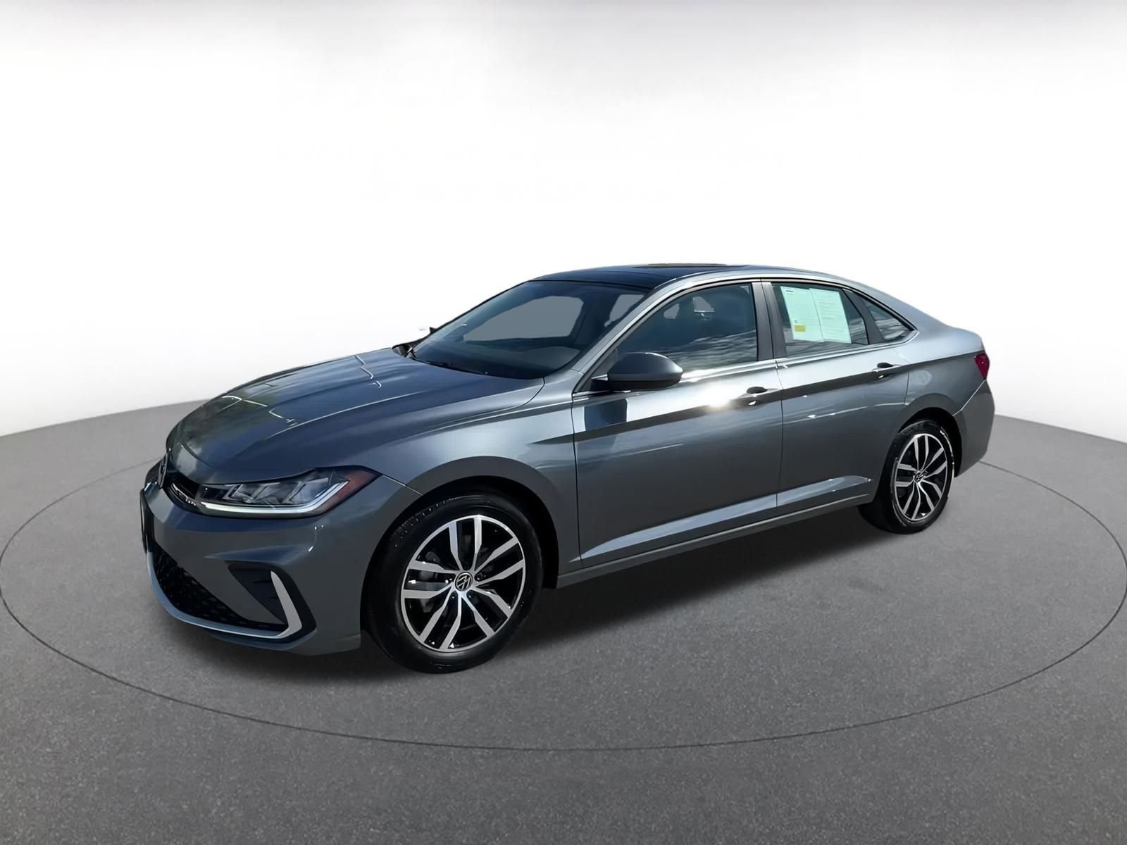 Thumbnail: 2025 Volkswagen Jetta - 9