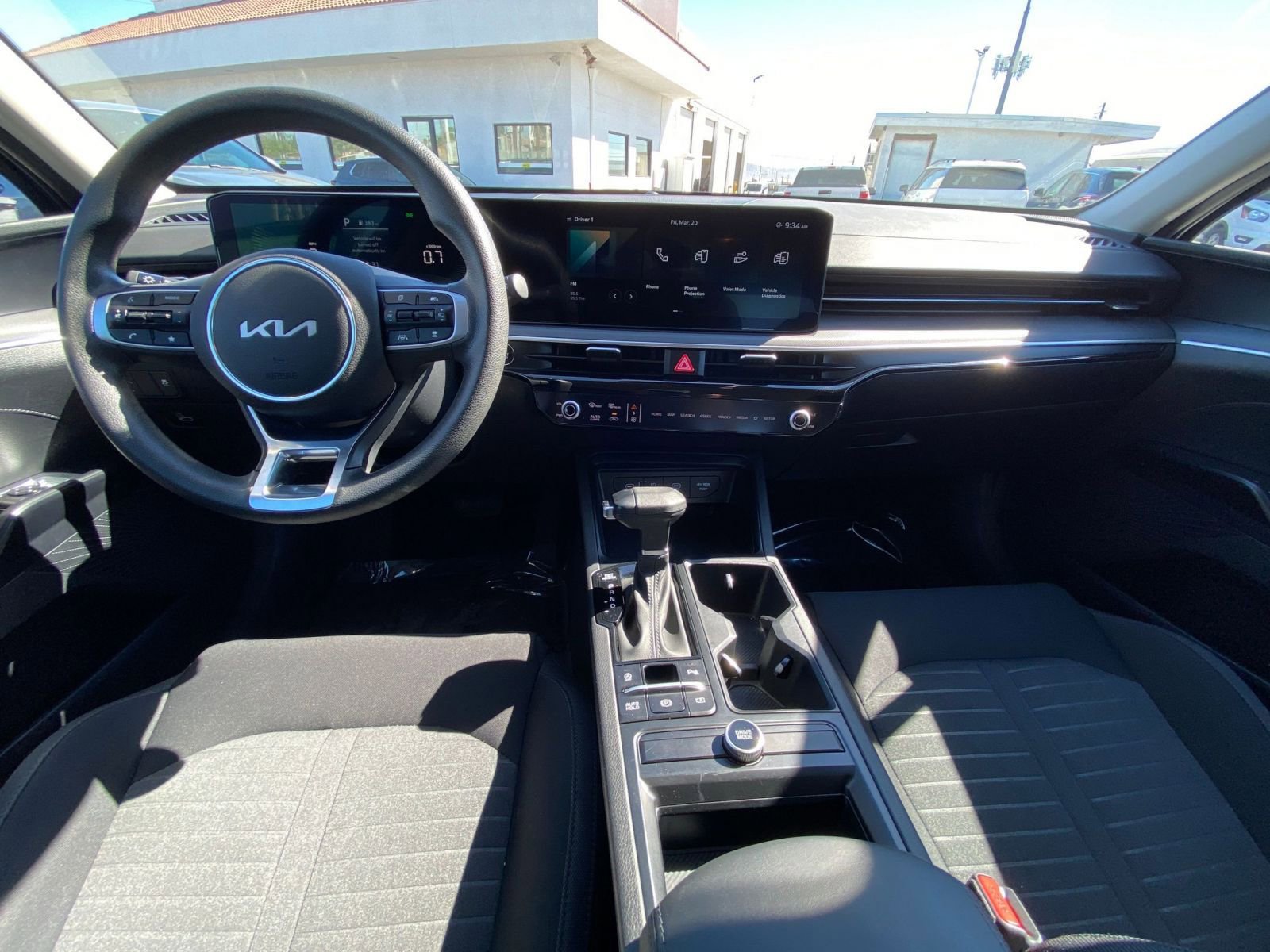 Thumbnail: 2025 Kia K5 - 32