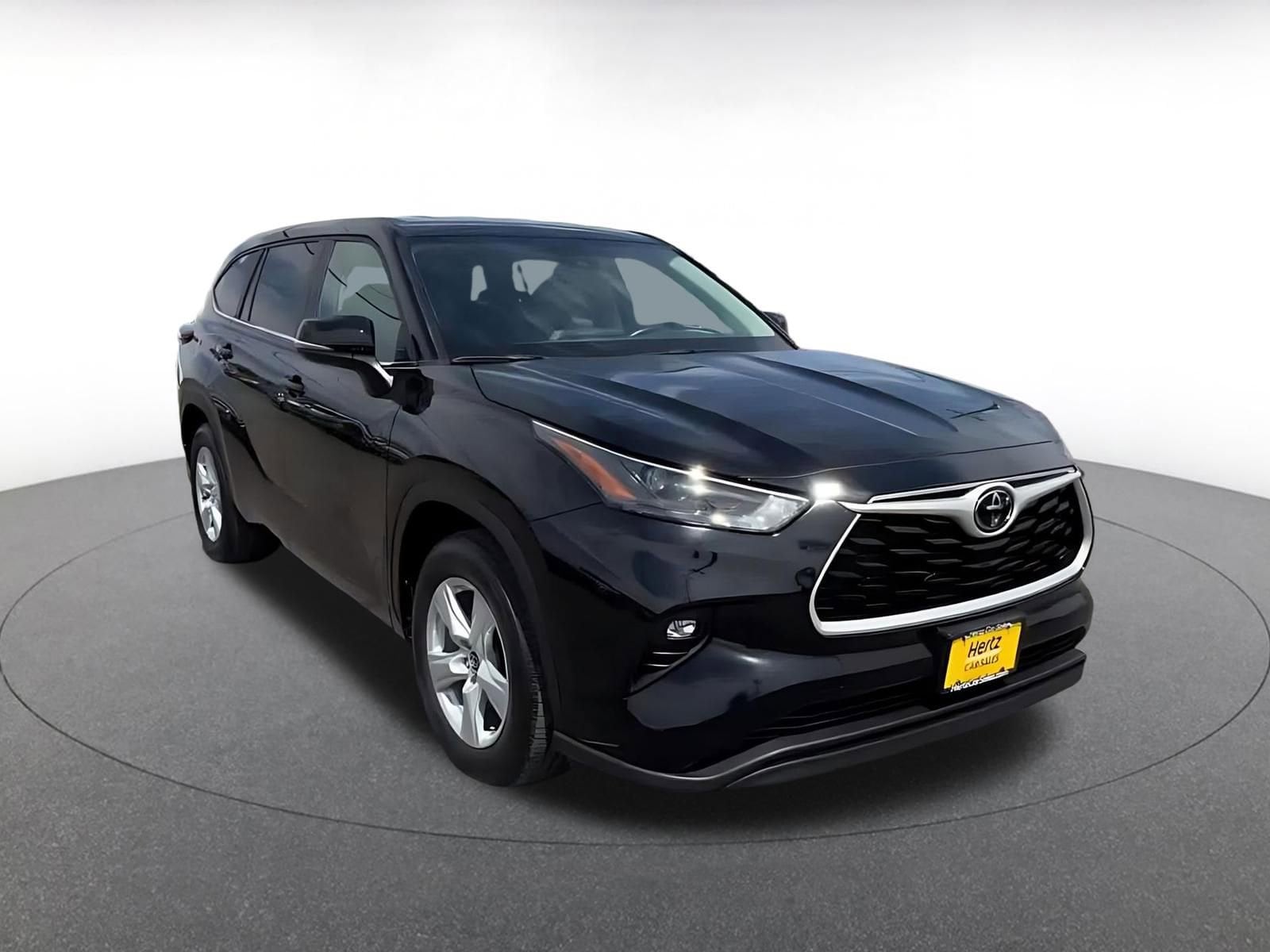 Thumbnail: 2025 Toyota Highlander - 3
