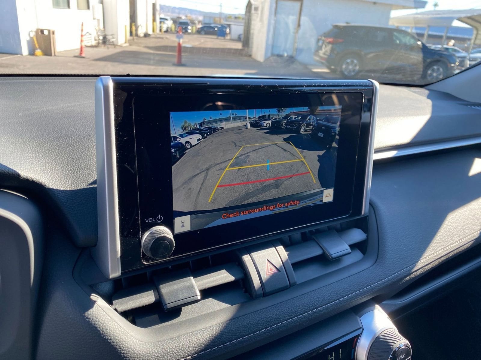 Thumbnail: 2025 Toyota RAV4 - 17