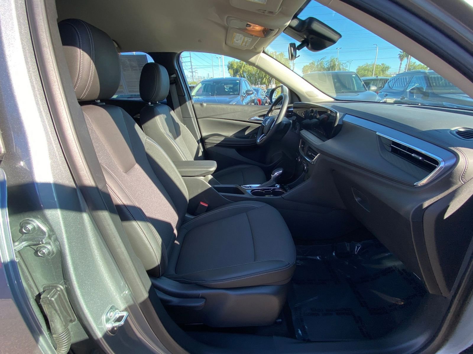 Thumbnail: 2025 Buick Encore GX - 25