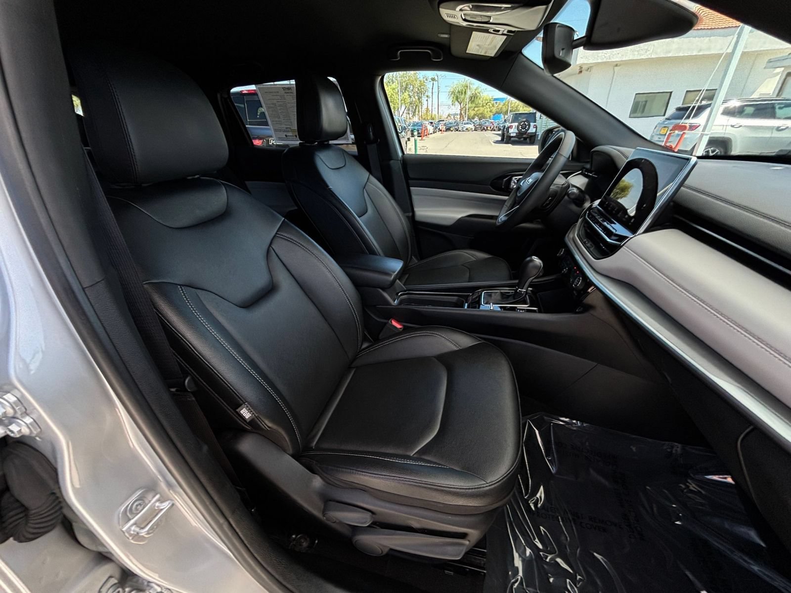 Thumbnail: 2025 Jeep Compass - 31