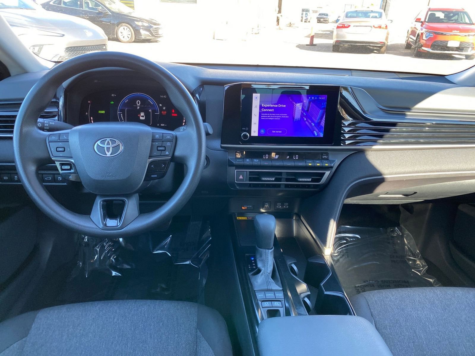 Thumbnail: 2025 Toyota Camry - 33