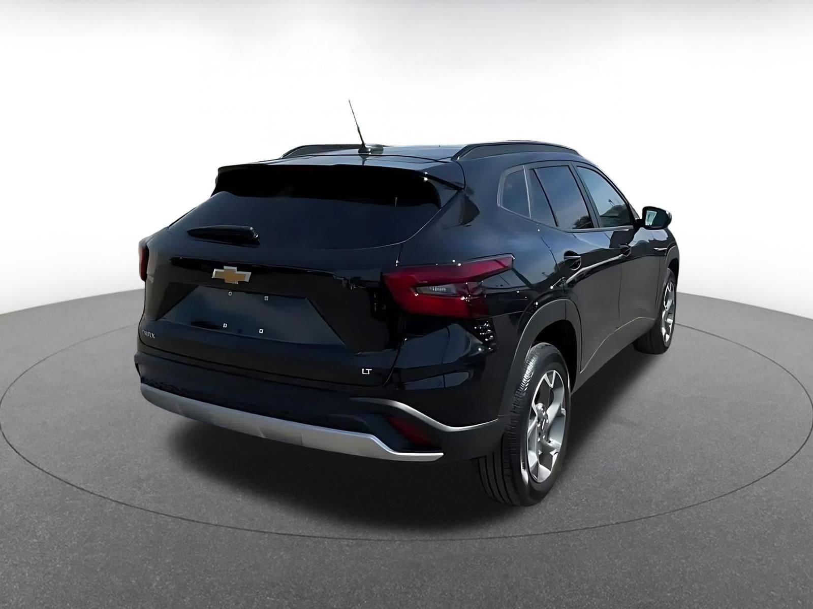 Thumbnail: 2025 Chevrolet Trax - 14