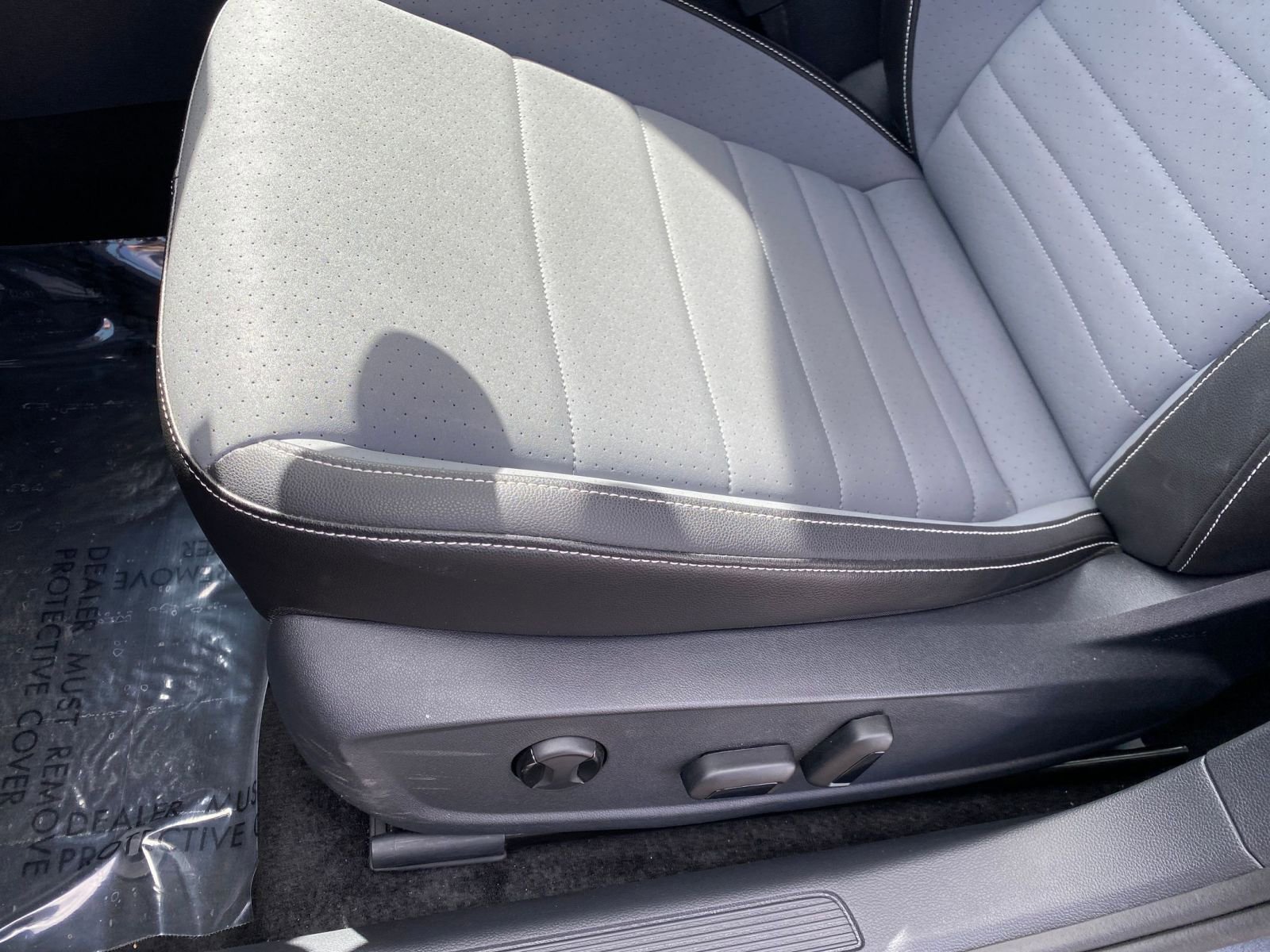 Thumbnail: 2025 Volkswagen Jetta - 23