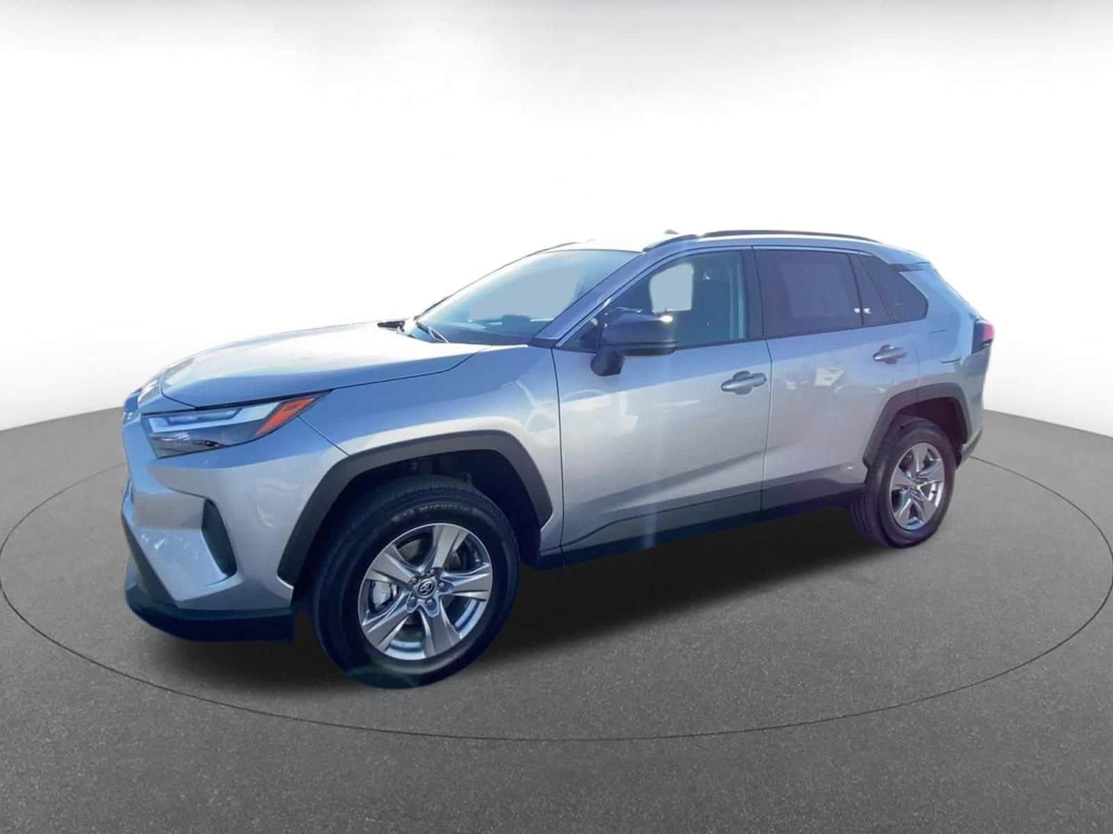 Thumbnail: 2025 Toyota RAV4 - 8