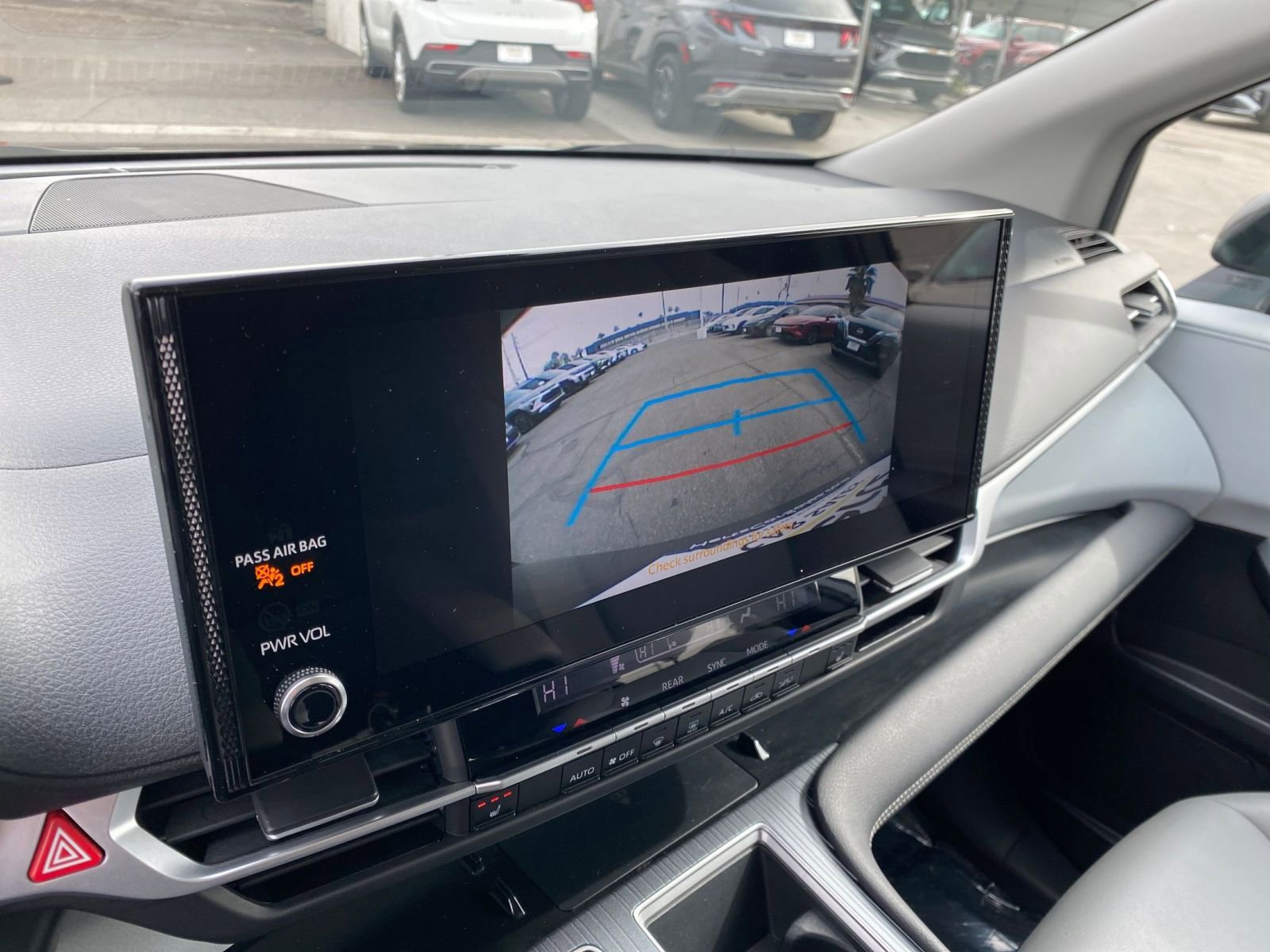 Thumbnail: 2025 Toyota Sienna - 27