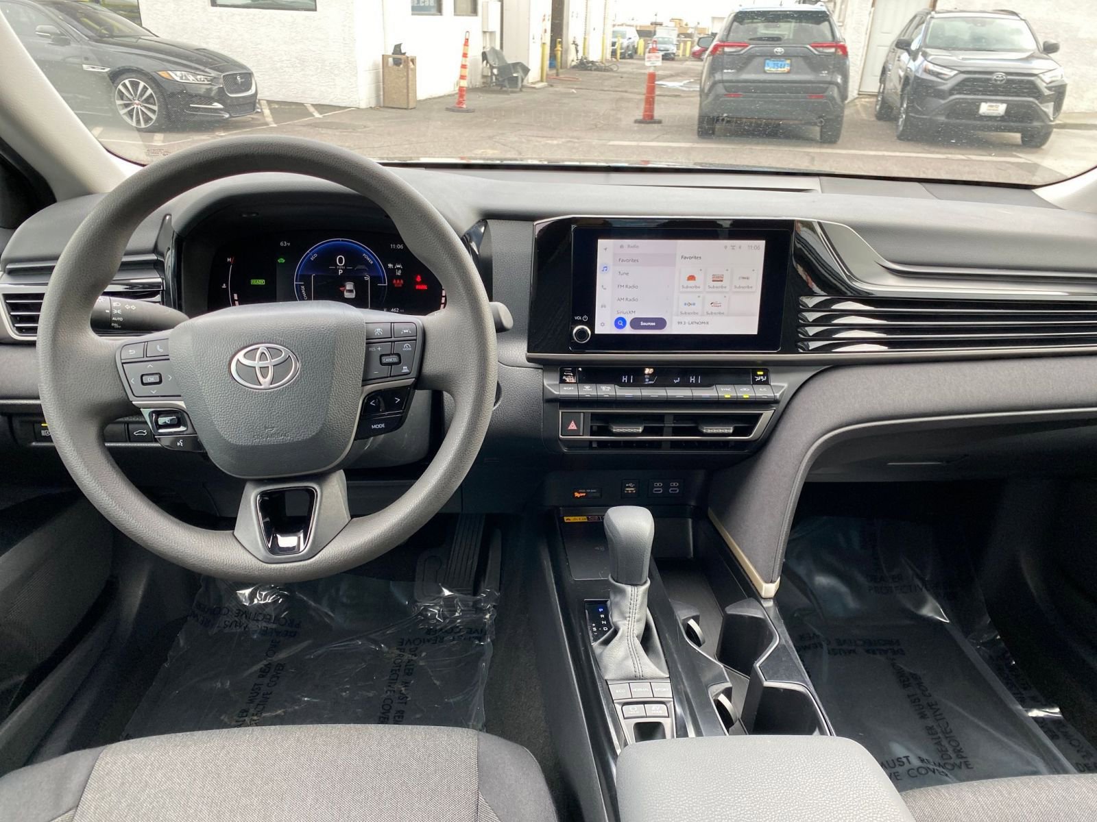 Thumbnail: 2025 Toyota Camry - 33