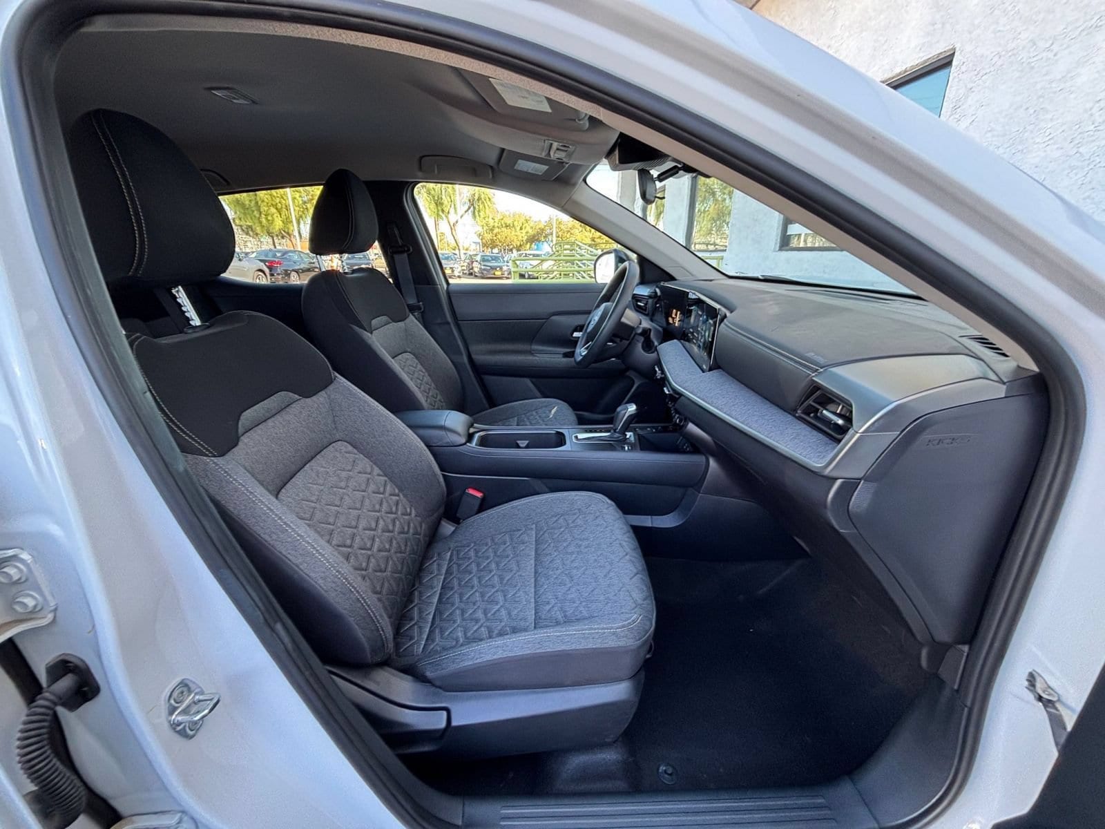 Thumbnail: 2026 Nissan Kicks - 25
