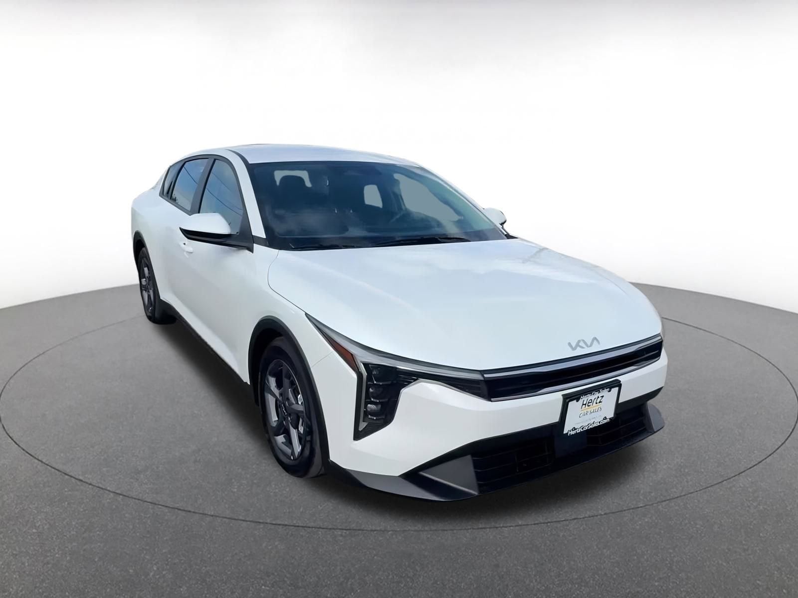 Thumbnail: 2025 Kia K4 - 3