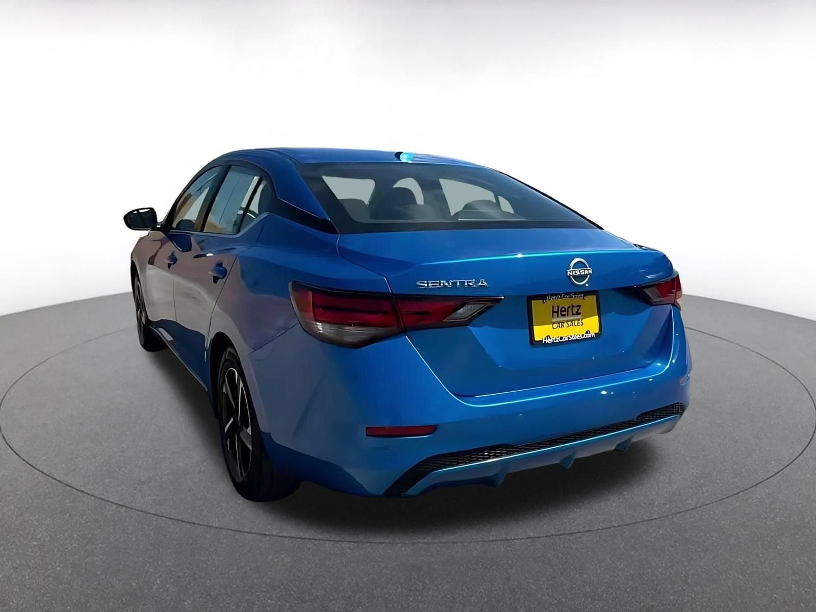 Thumbnail: 2025 Nissan Sentra - 10