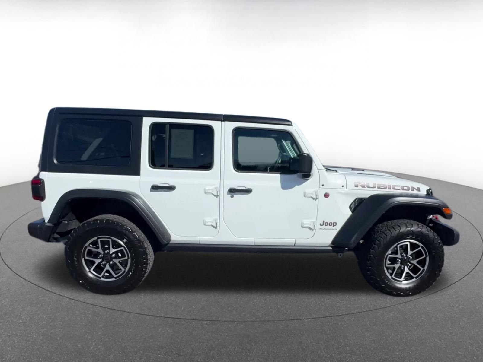 Thumbnail: 2025 Jeep Wrangler - 16
