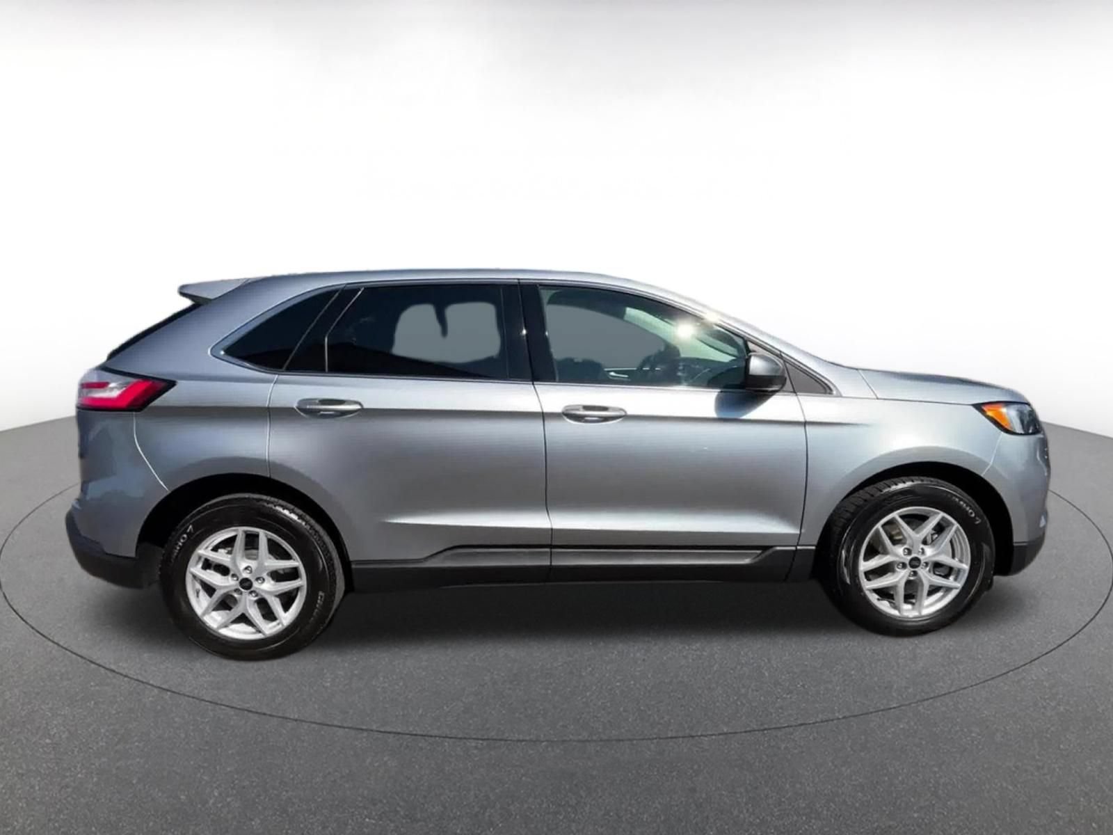 Thumbnail: 2024 Ford Edge - 16