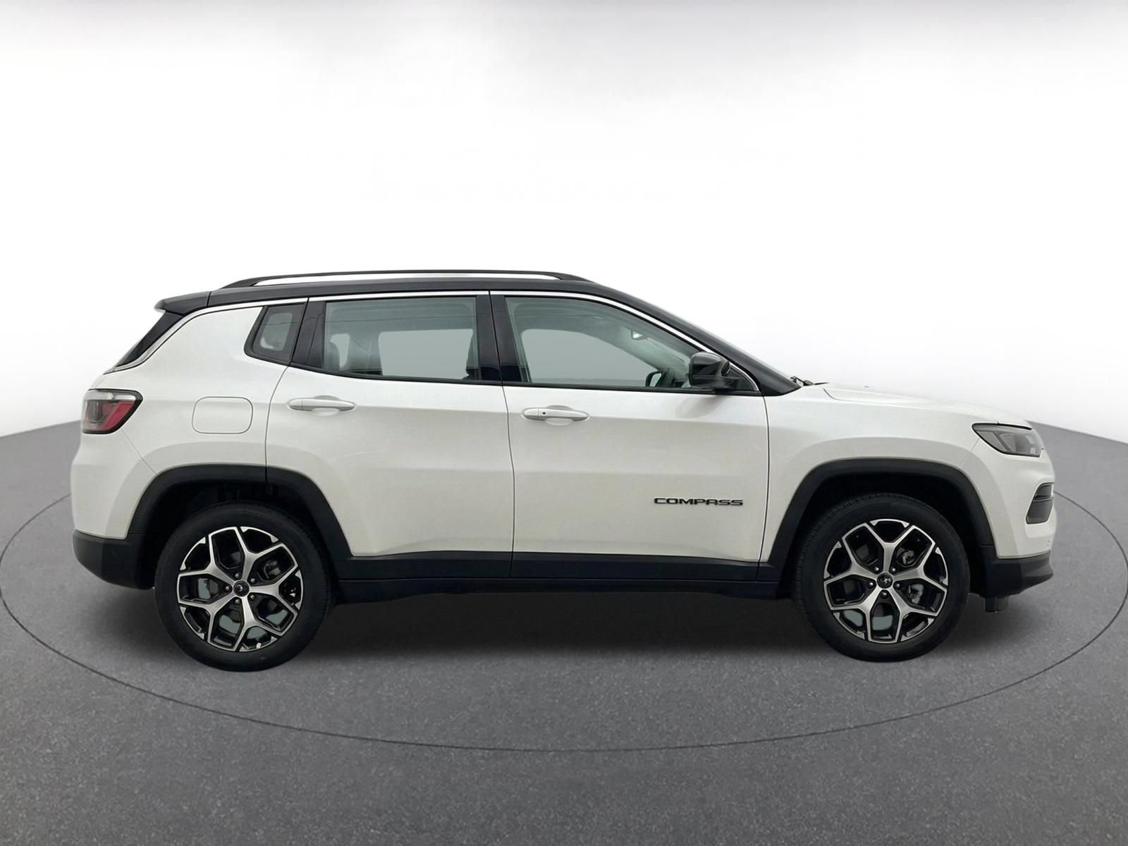 Thumbnail: 2025 Jeep Compass - 14