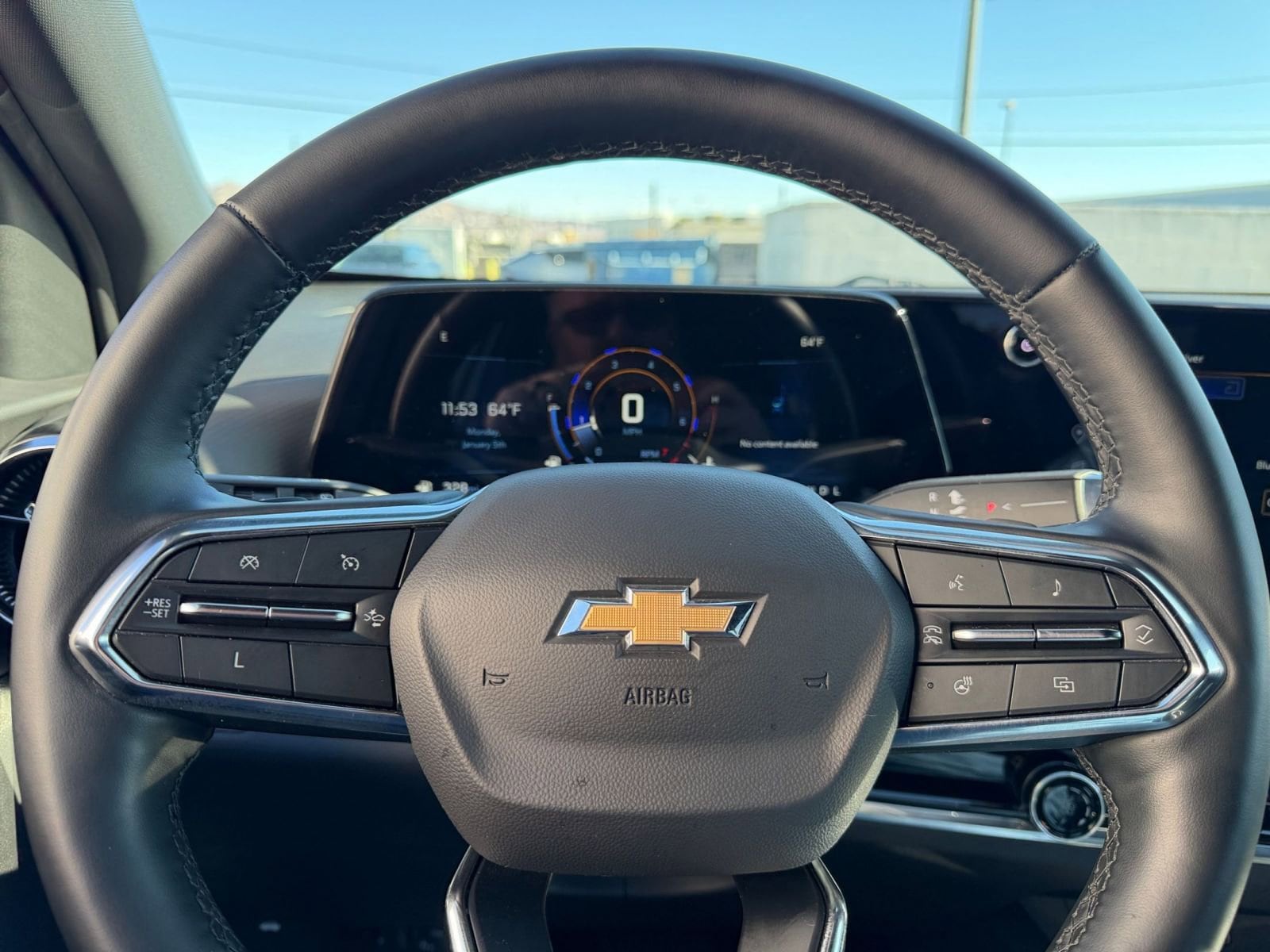 Thumbnail: 2025 Chevrolet Equinox - 25