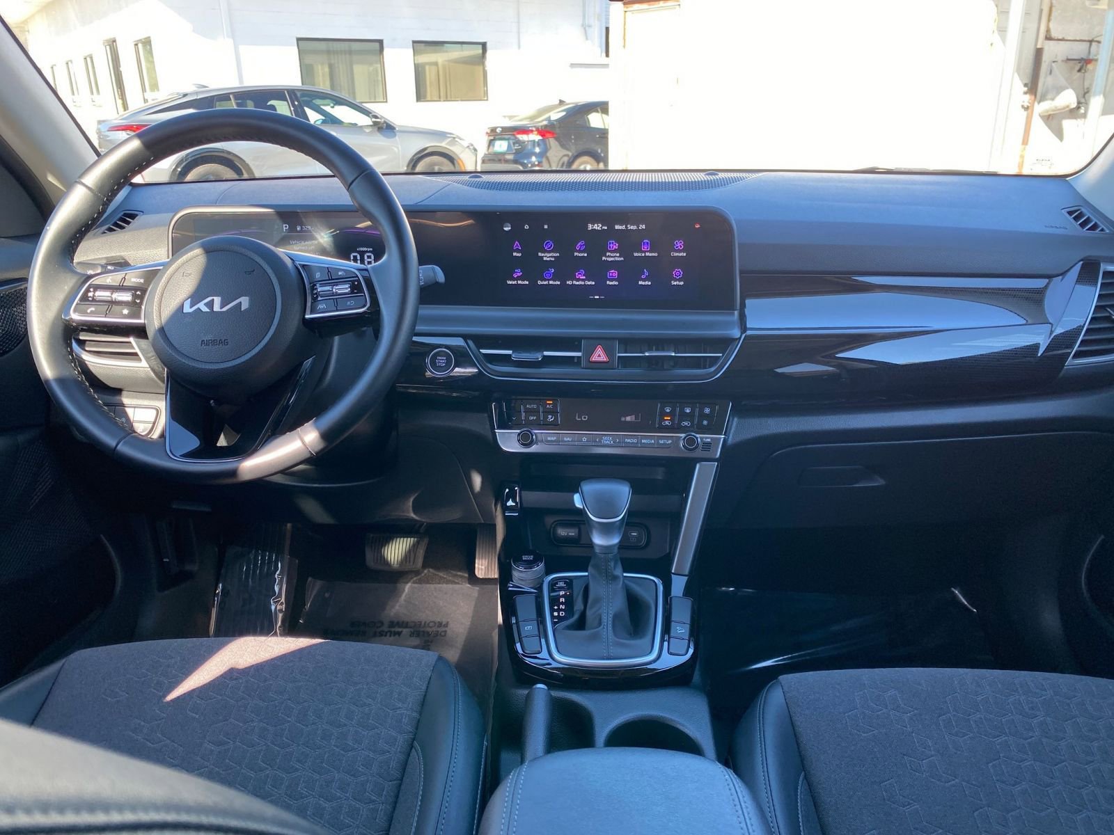 Thumbnail: 2025 Kia Seltos - 33