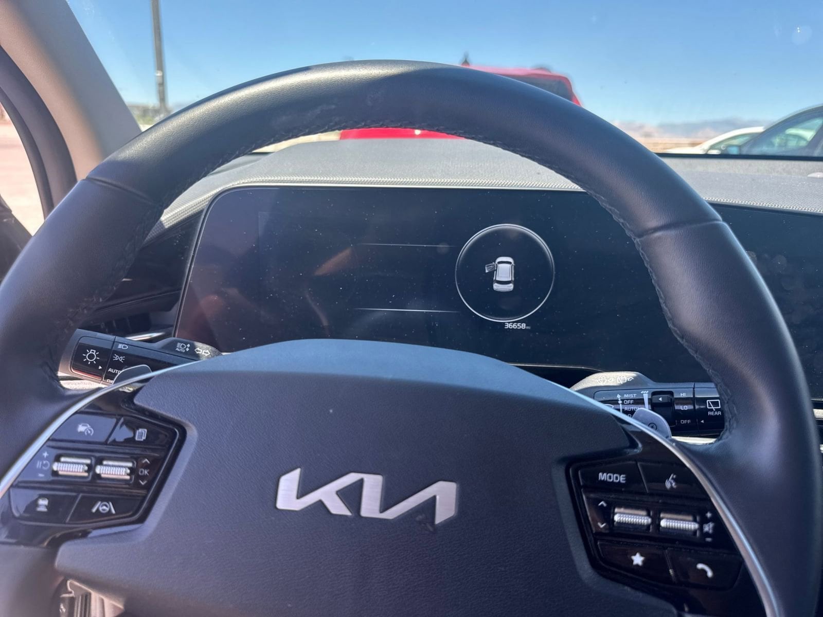 Thumbnail: 2023 Kia Niro - 7
