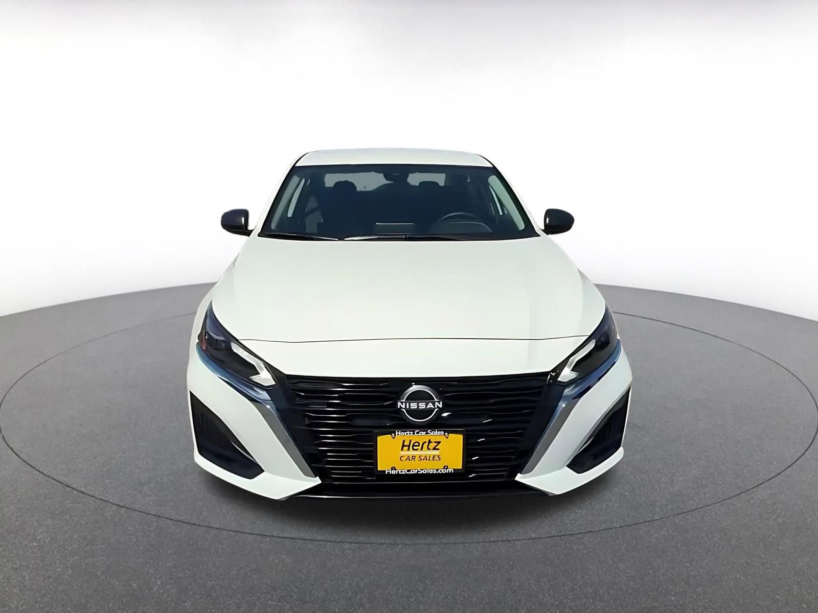 Thumbnail: 2025 Nissan Altima - 4