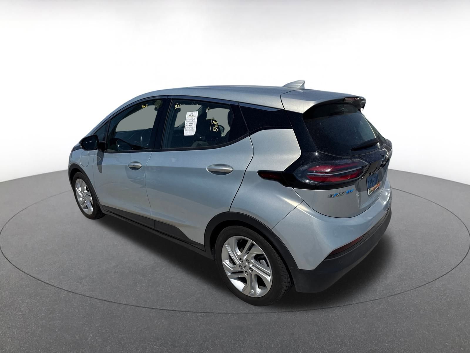 Thumbnail: 2023 Chevrolet Bolt EV - 11