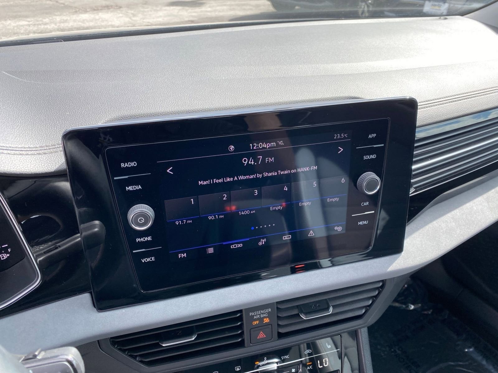 Thumbnail: 2025 Volkswagen Jetta - 21