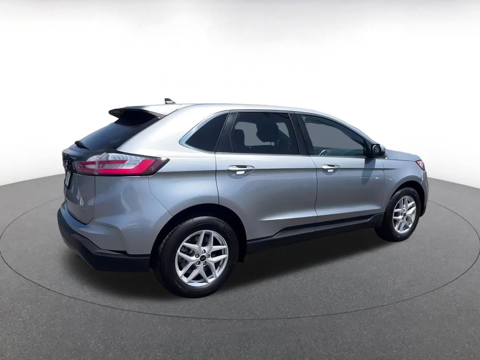 Thumbnail: 2024 Ford Edge - 14