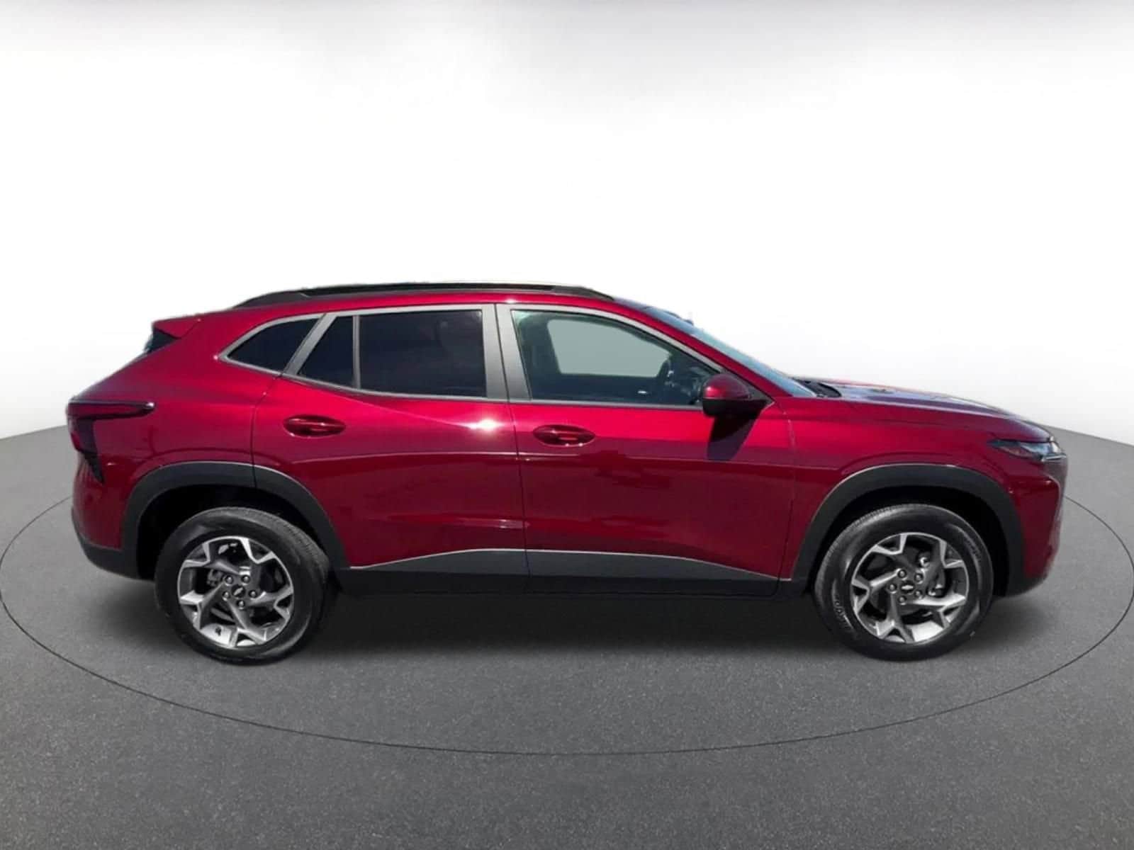 Thumbnail: 2025 Chevrolet Trax - 16
