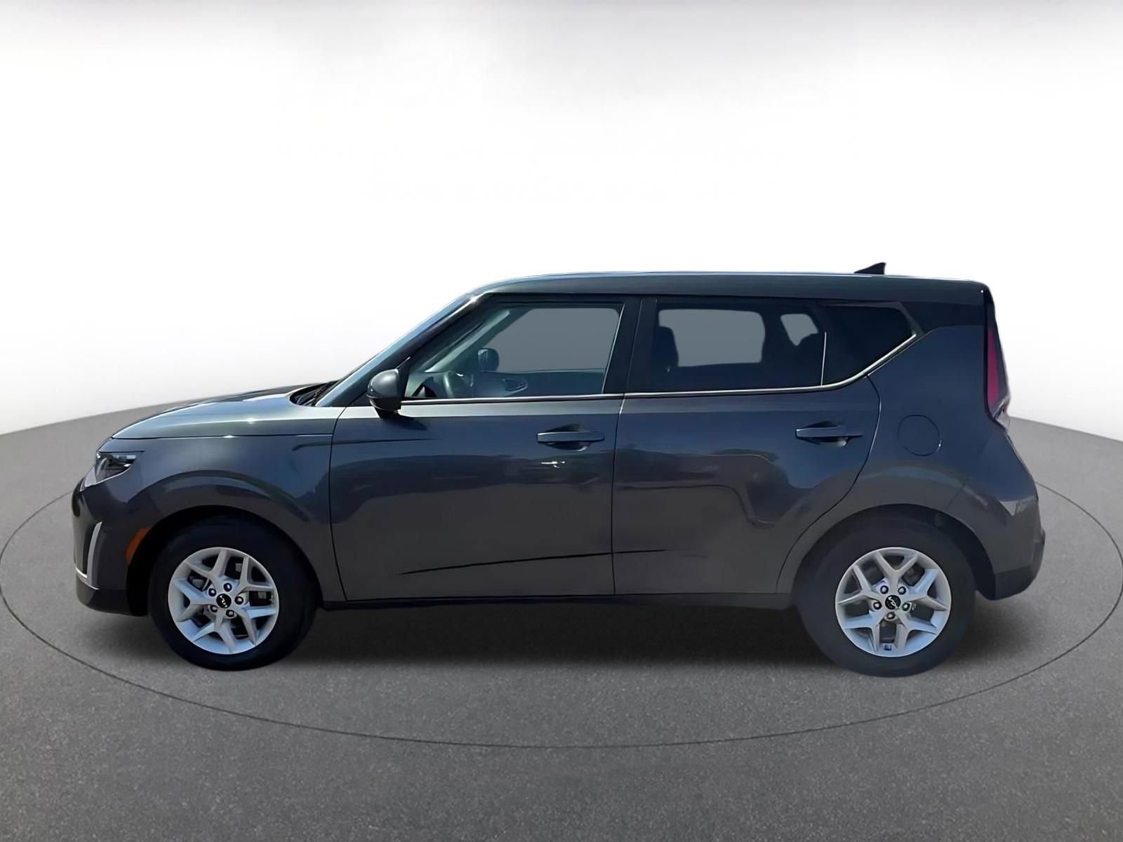Thumbnail: 2023 Kia Soul - 9