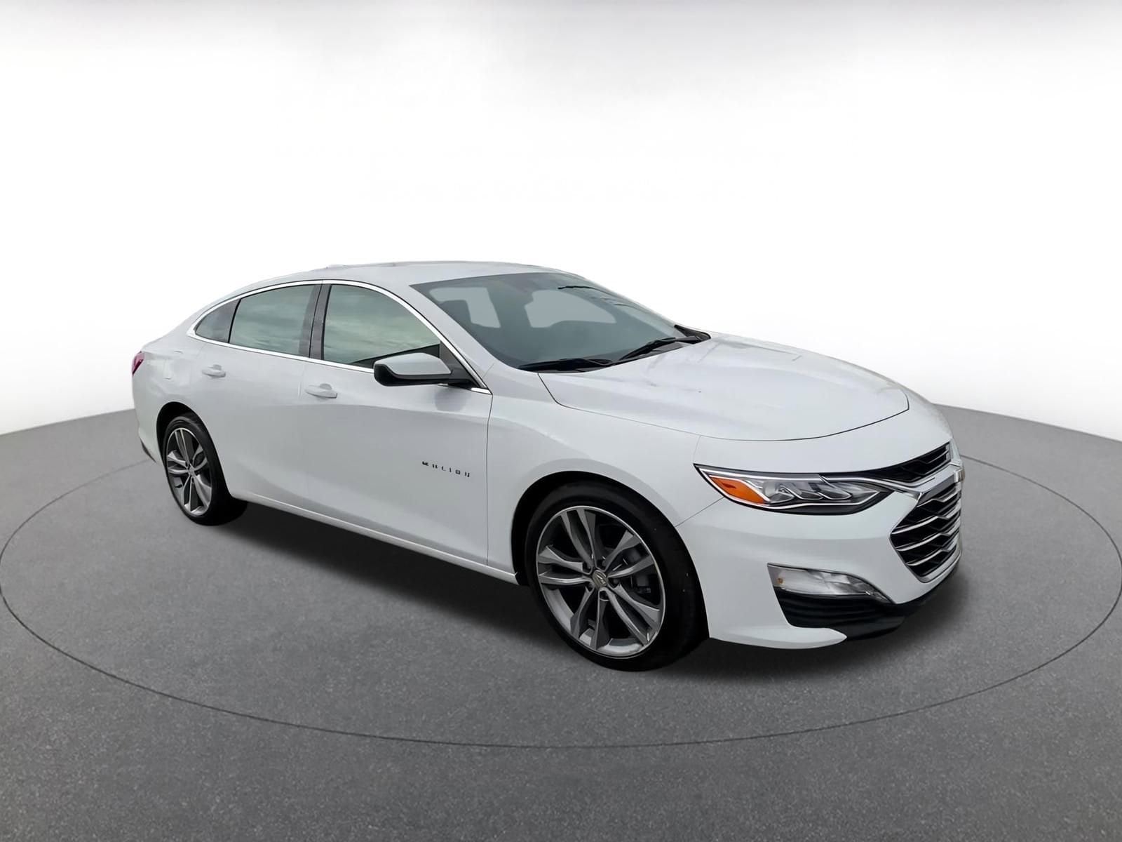 Thumbnail: 2024 Chevrolet Malibu - 2