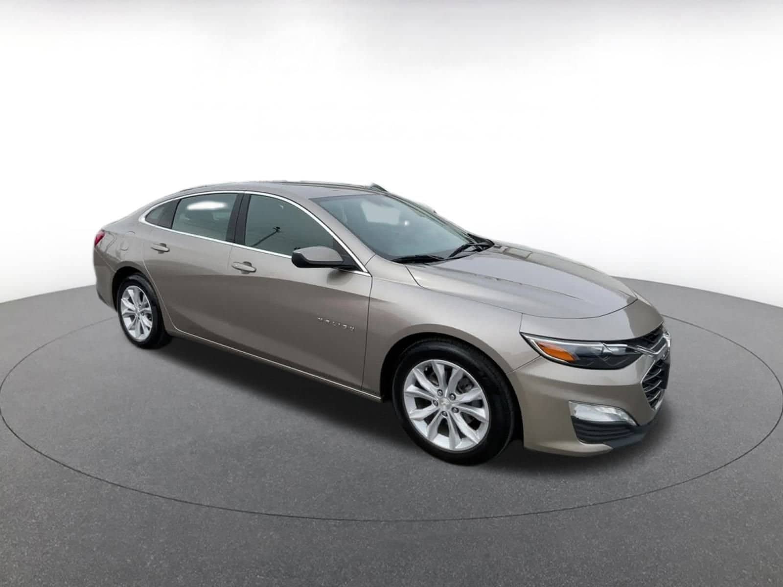 Thumbnail: 2023 Chevrolet Malibu - 2