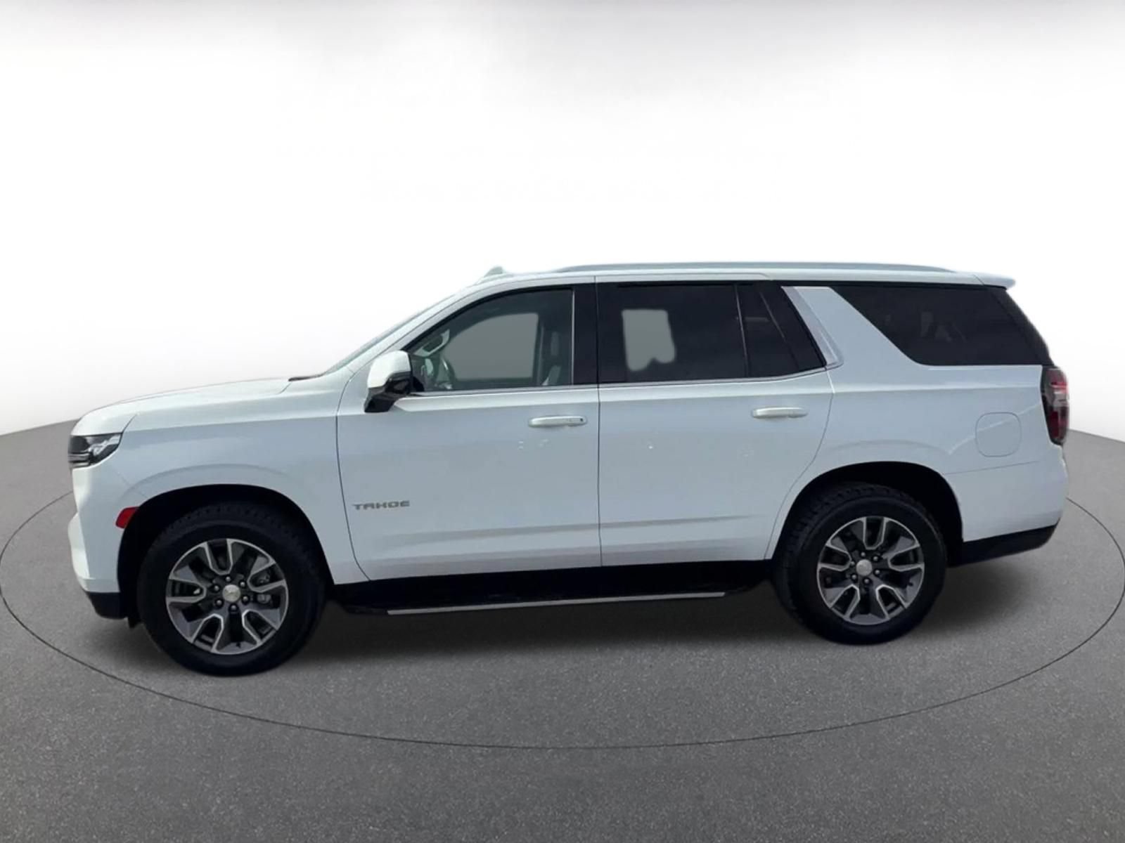Thumbnail: 2023 Chevrolet Tahoe - 9