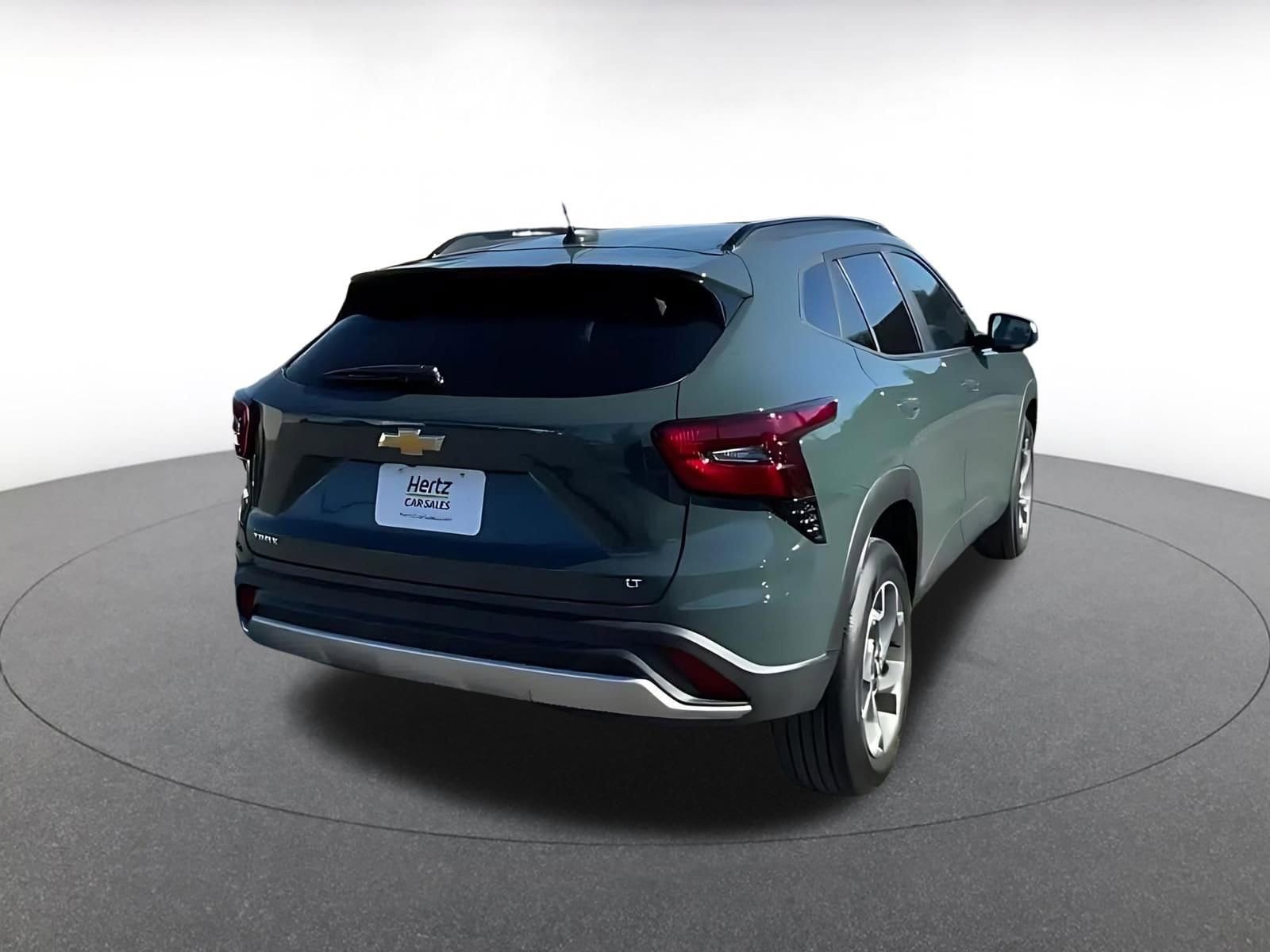 Thumbnail: 2025 Chevrolet Trax - 14