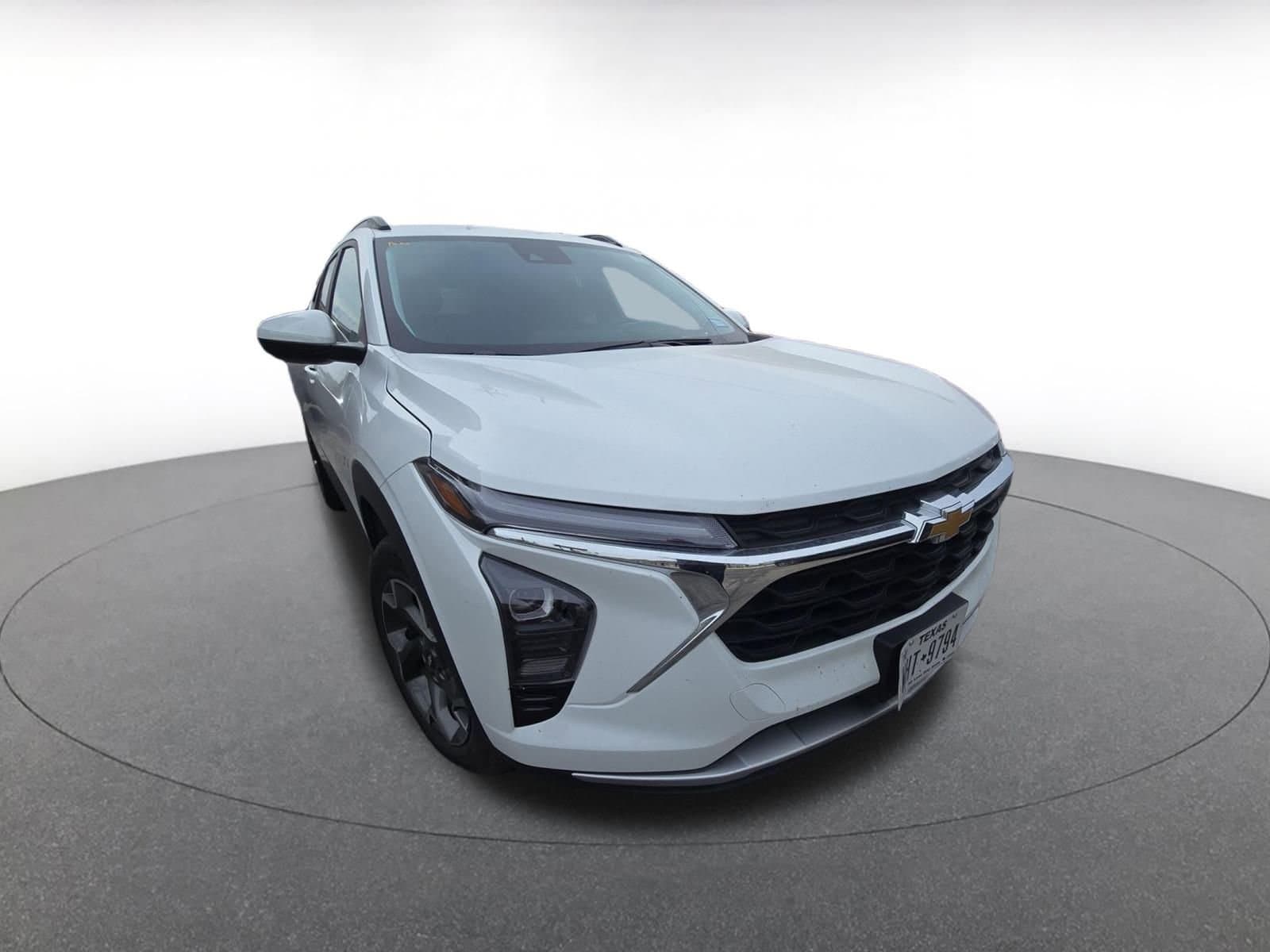 Thumbnail: 2025 Chevrolet Trax - 1