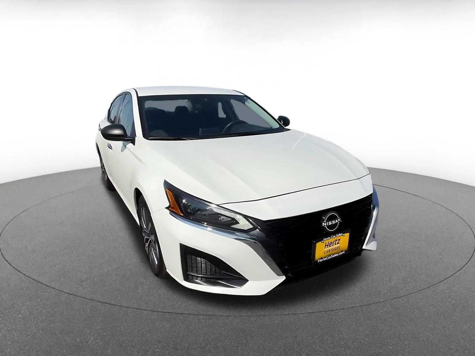 Thumbnail: 2025 Nissan Altima - 3