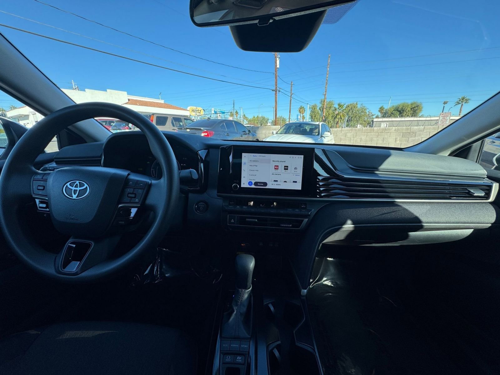 Thumbnail: 2025 Toyota Camry - 31