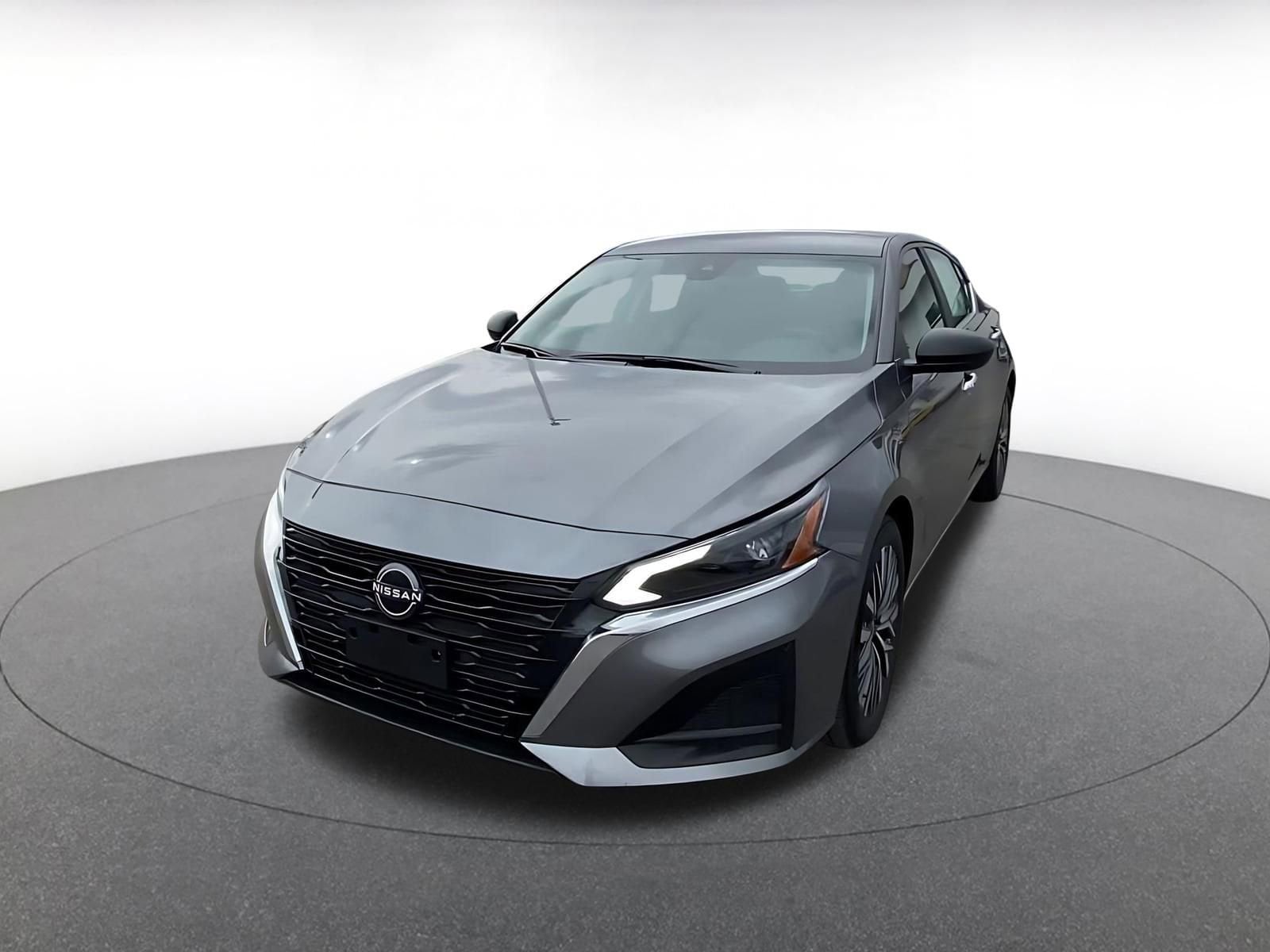 Thumbnail: 2025 Nissan Altima - 7