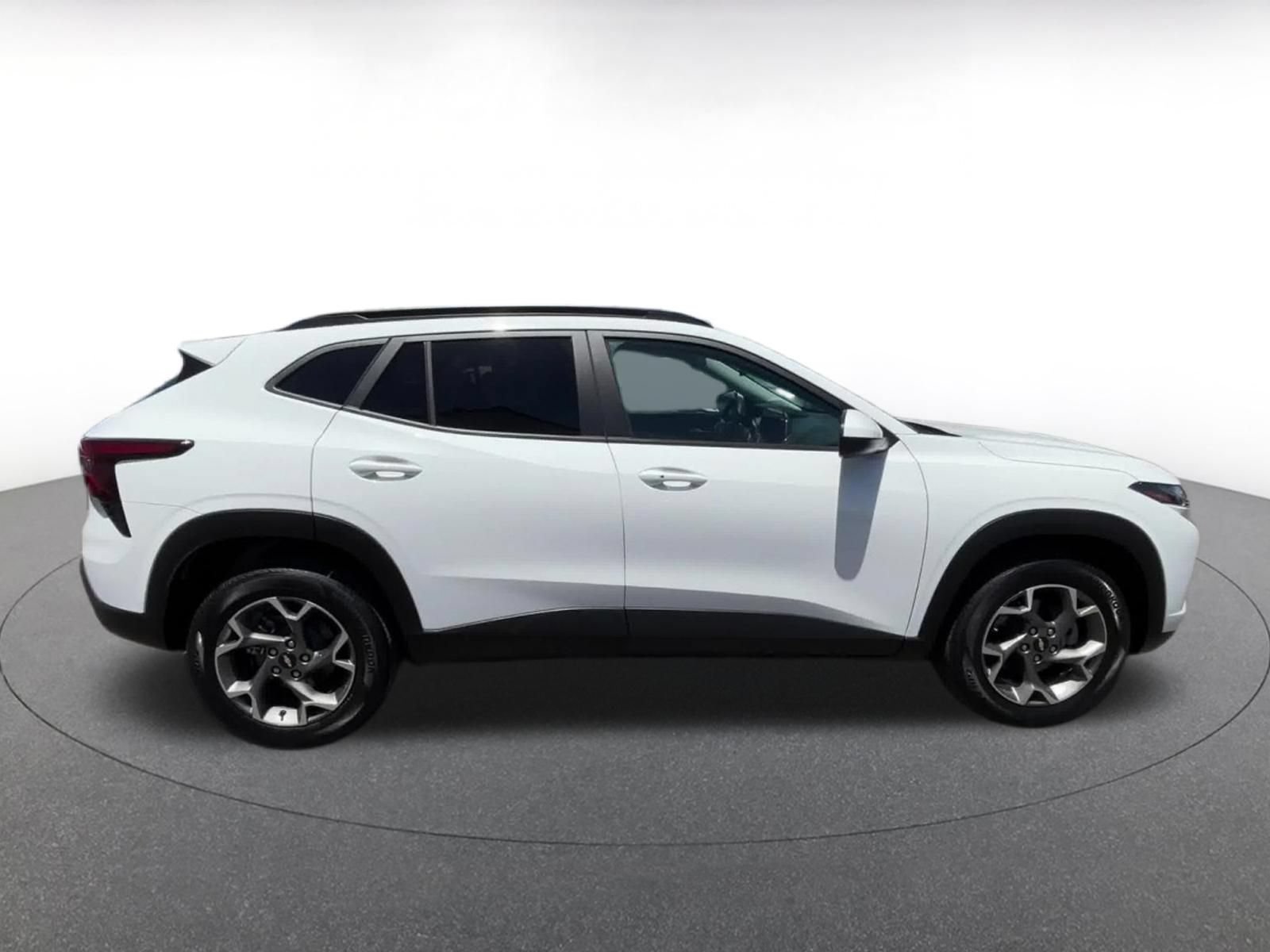 Thumbnail: 2025 Chevrolet Trax - 13