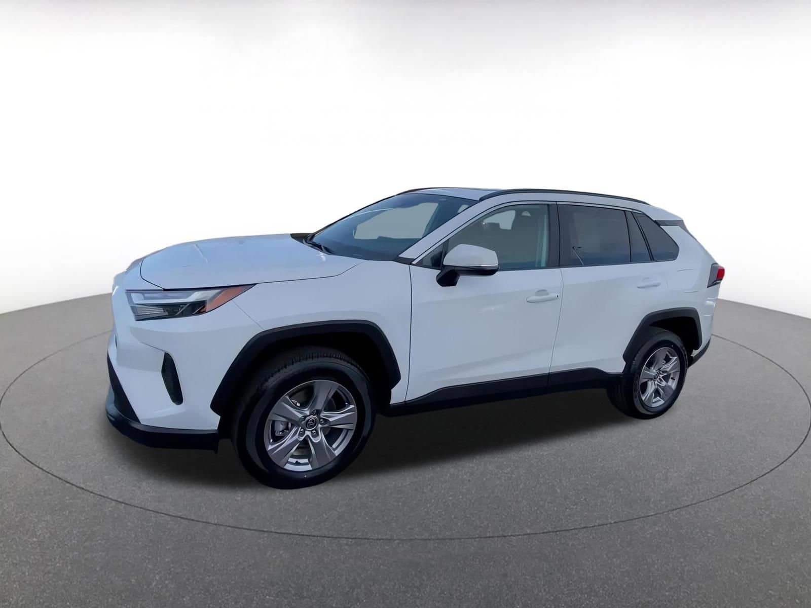 Thumbnail: 2025 Toyota RAV4 - 8