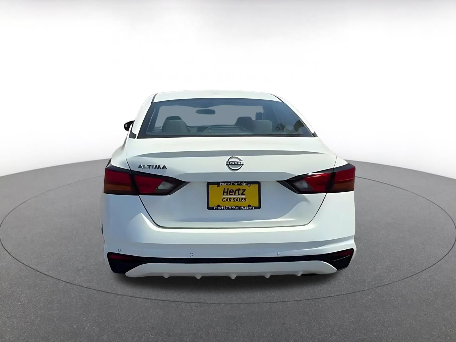 Thumbnail: 2025 Nissan Altima - 10