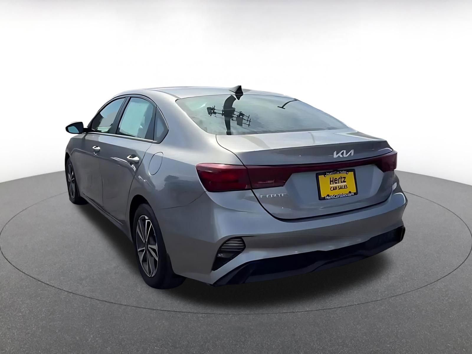 Thumbnail: 2023 Kia Forte - 11