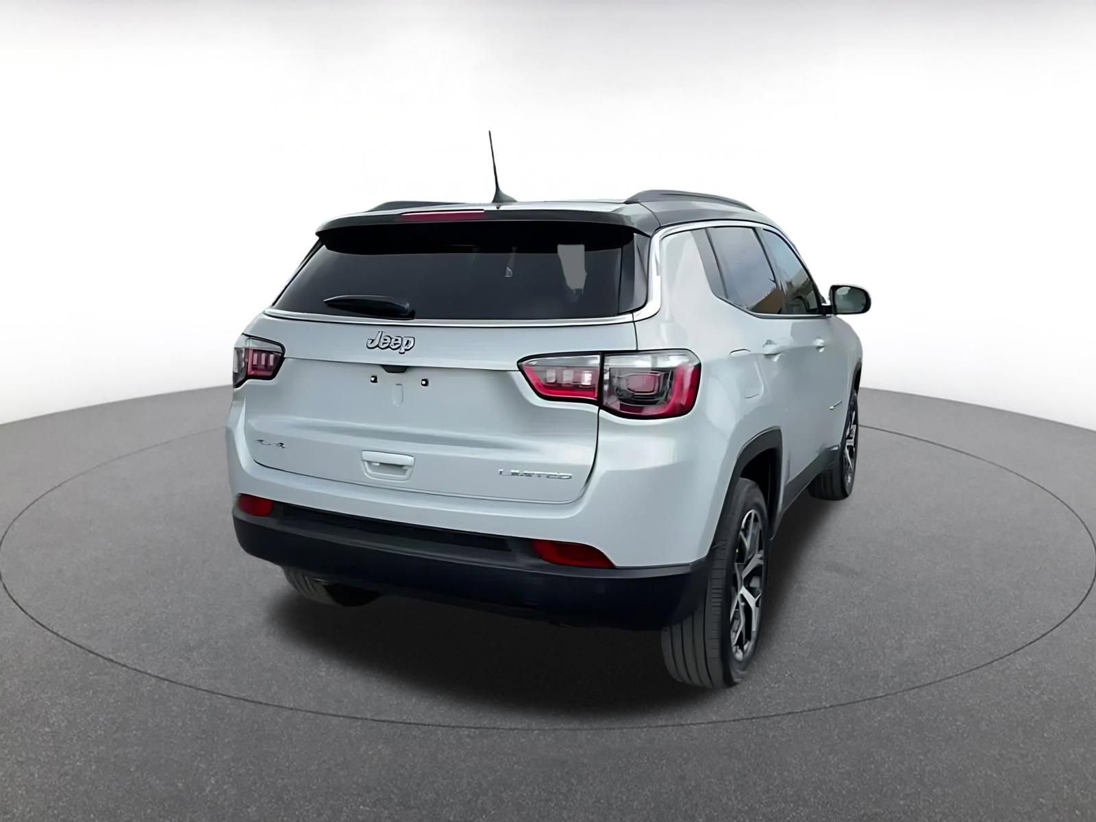 Thumbnail: 2025 Jeep Compass - 14