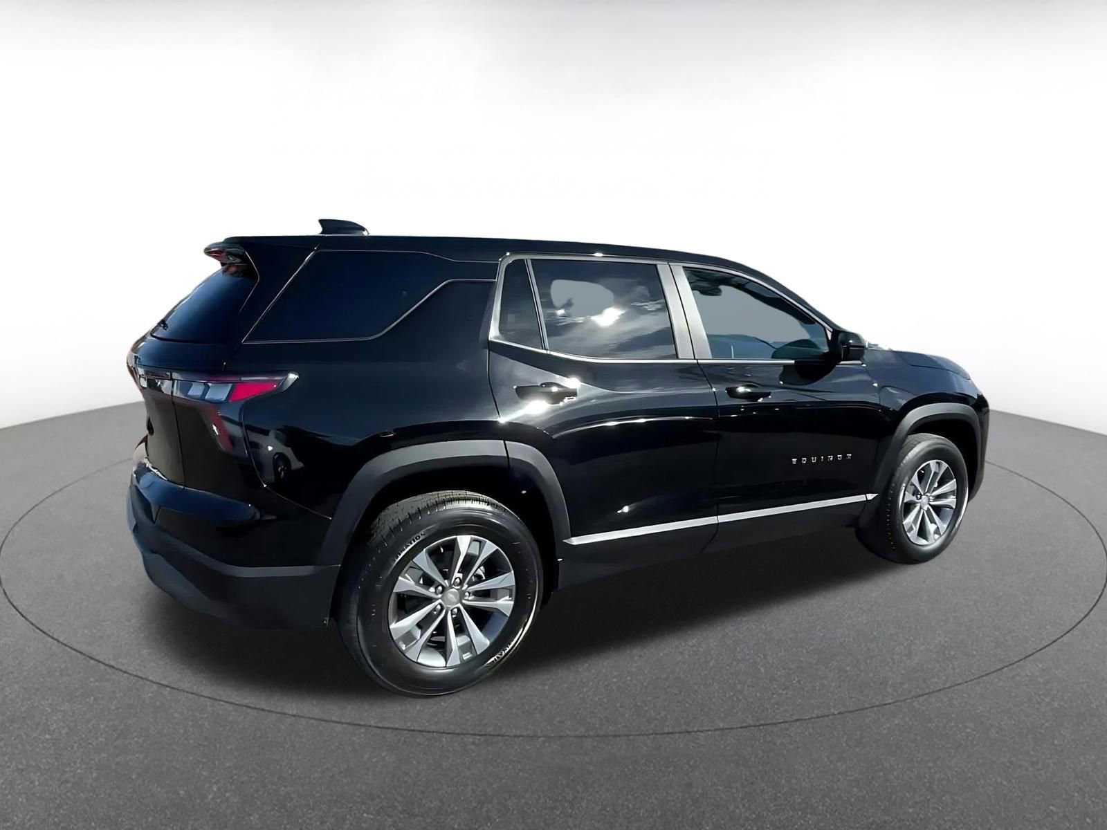 Thumbnail: 2025 Chevrolet Equinox - 15