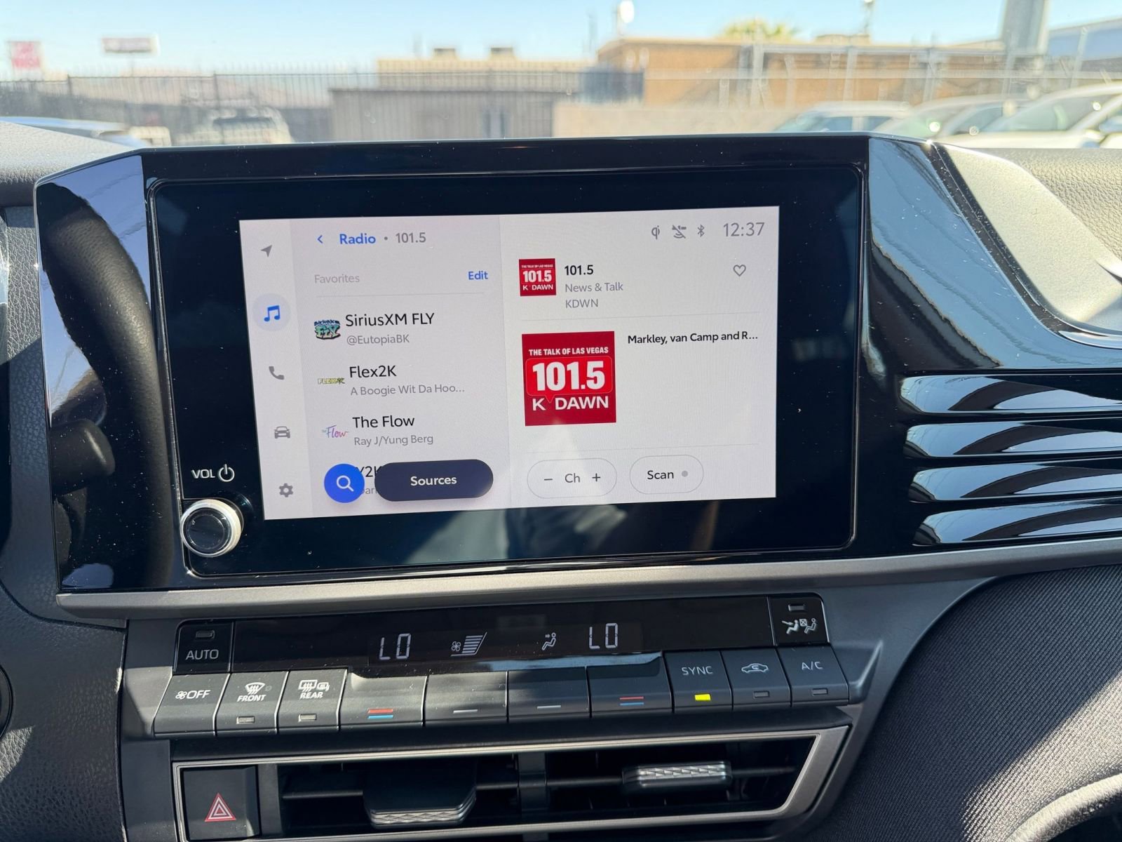 Thumbnail: 2025 Toyota Camry - 18