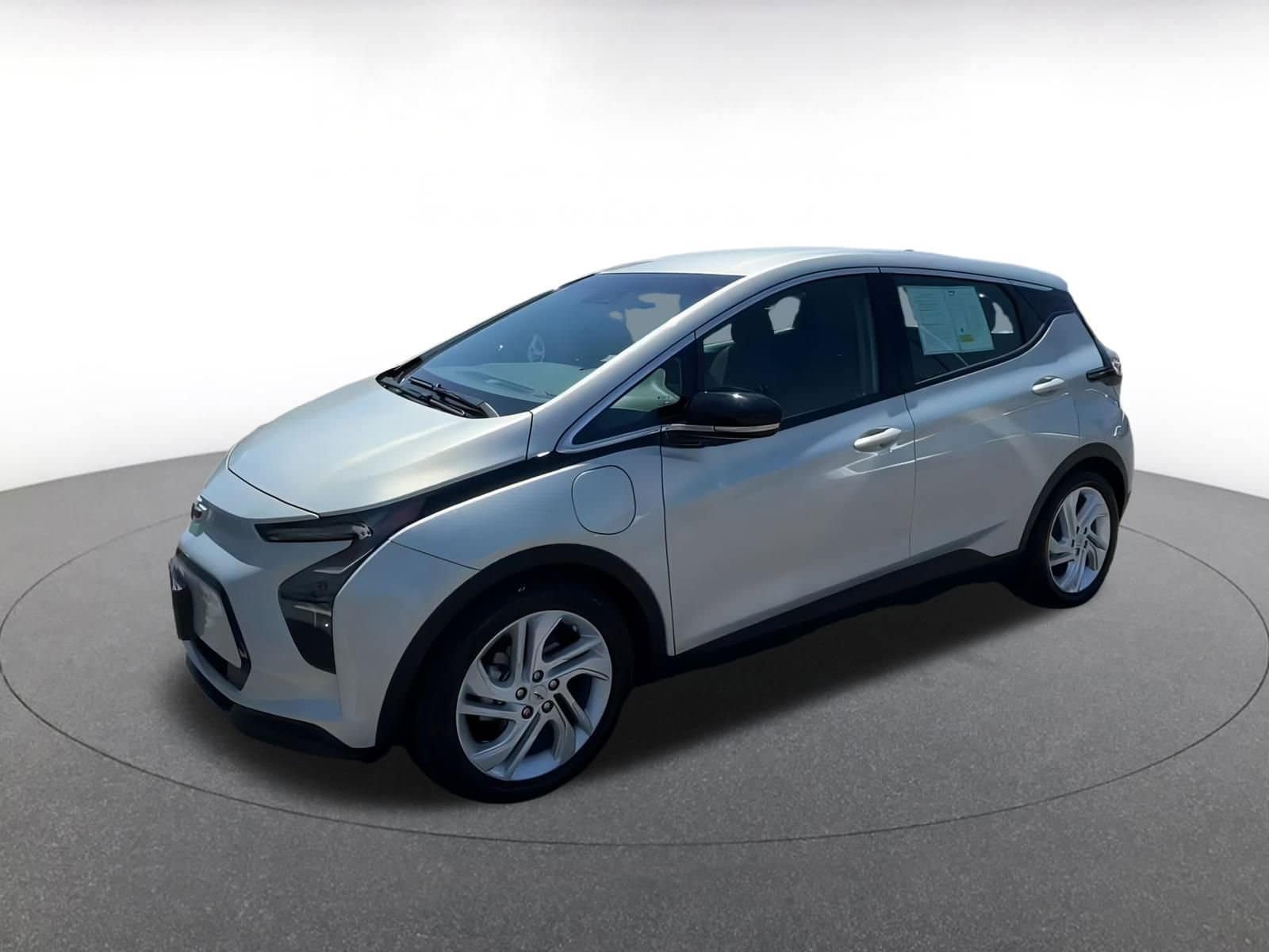 Thumbnail: 2023 Chevrolet Bolt EV - 8